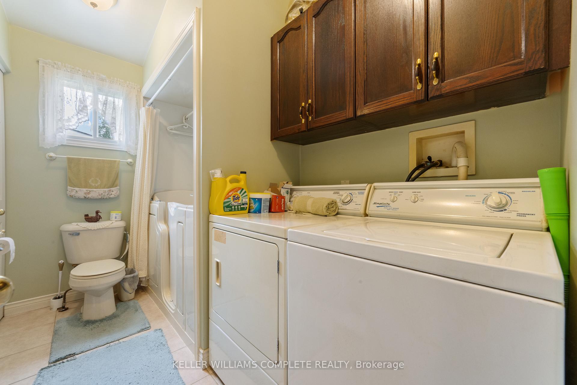 Photo 6 of 16 Pine Road, Puslinch, Rural Puslinch East — HOMEH