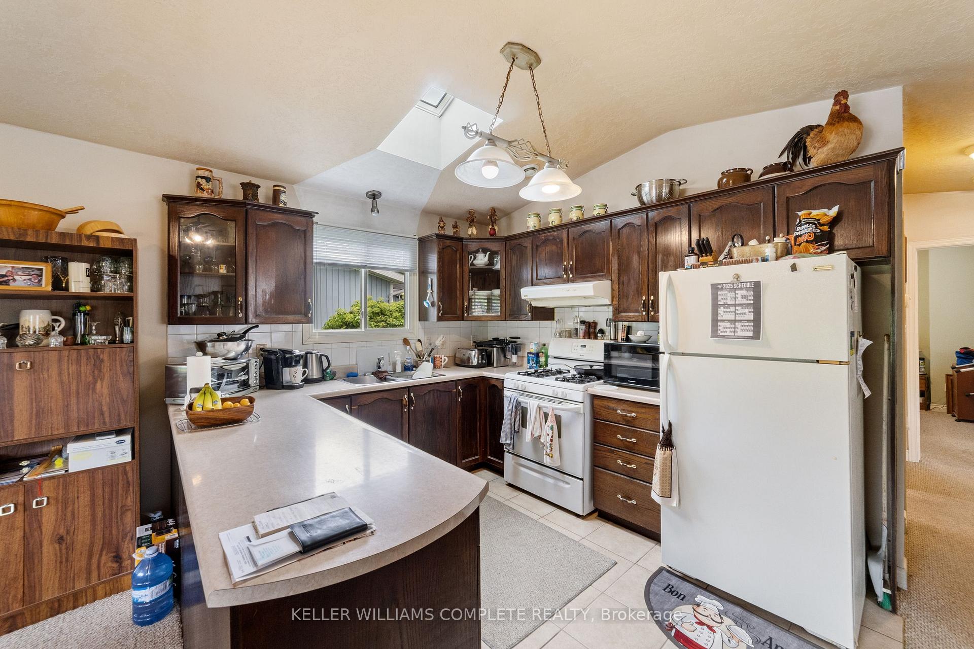 Photo 11 of 16 Pine Road, Puslinch, Rural Puslinch East — HOMEH