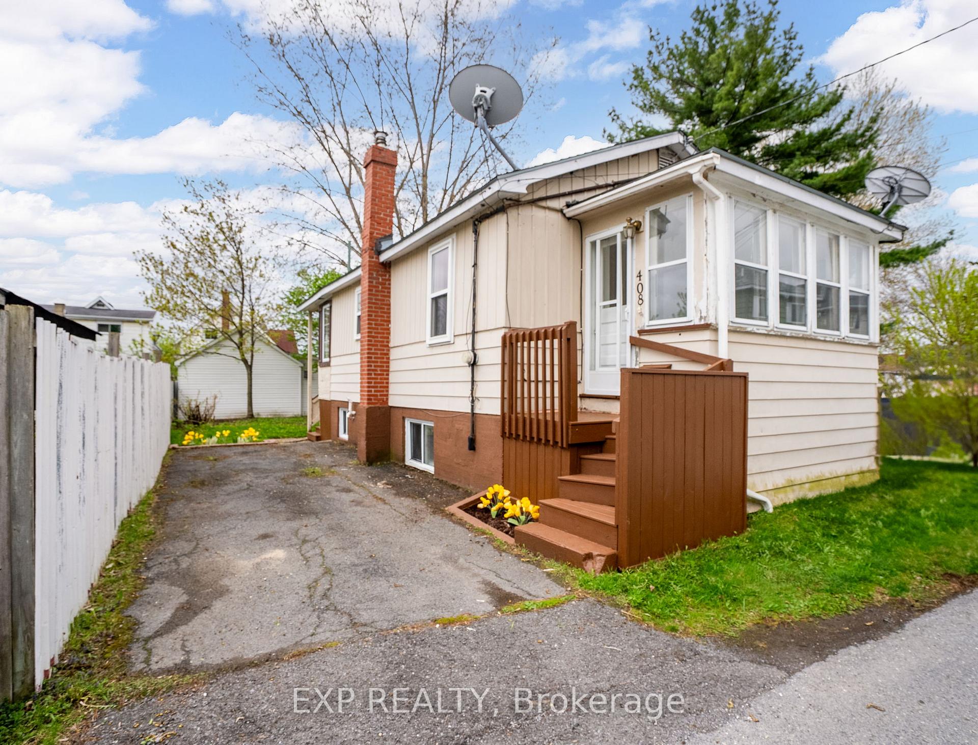 Photo 1 of 408 First Street W, Cornwall — HOMEH