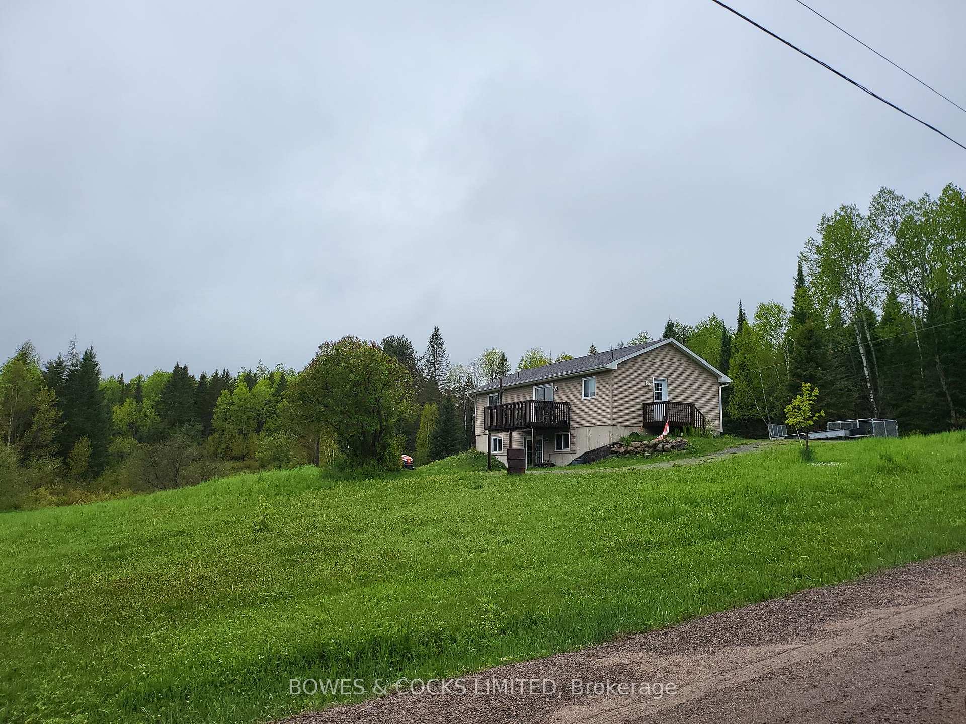 Photo 3 of 447 Frantz Road, Hastings Highlands, Wicklow Ward — HOMEH