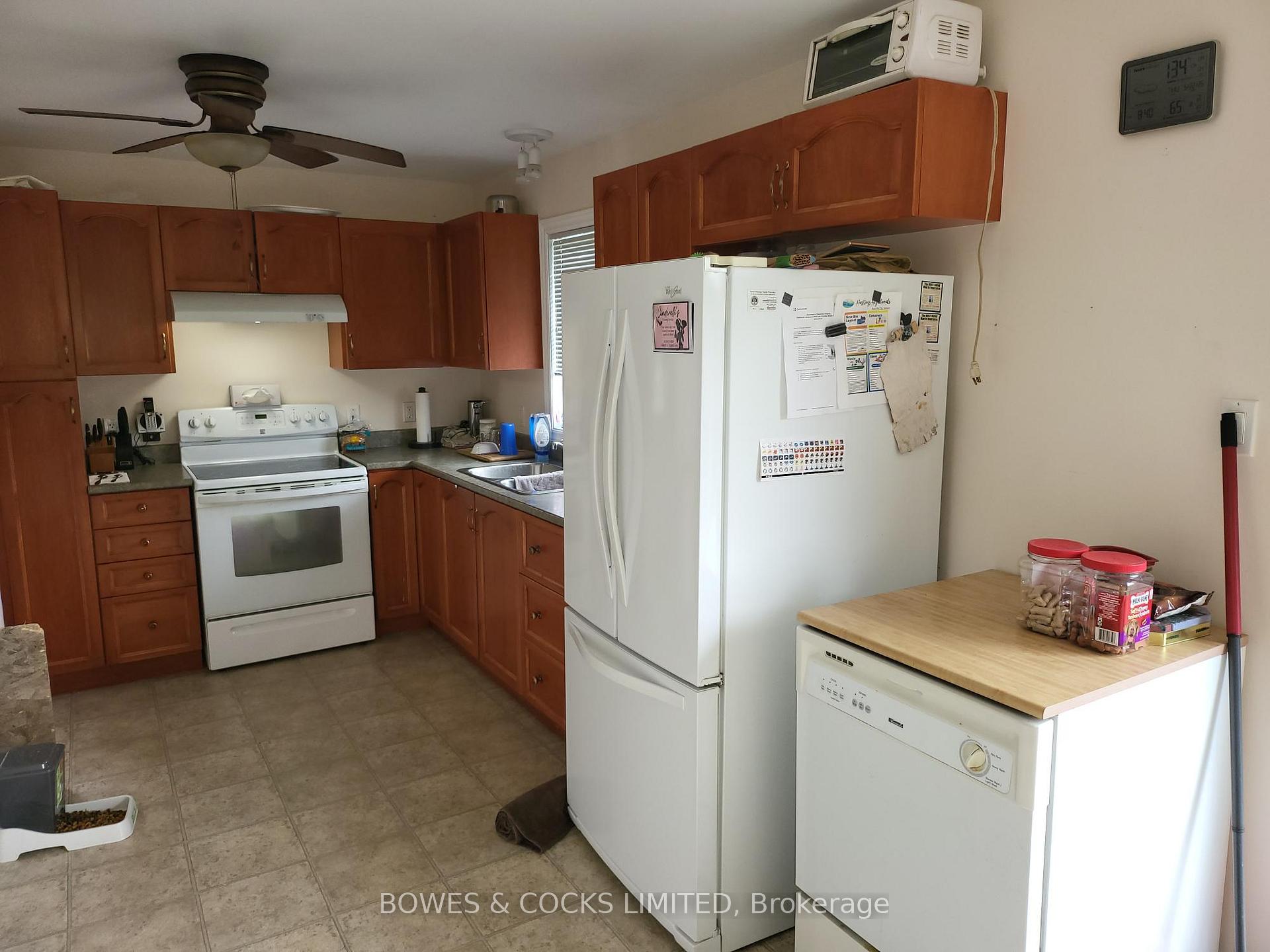 Photo 4 of 447 Frantz Road, Hastings Highlands, Wicklow Ward — HOMEH