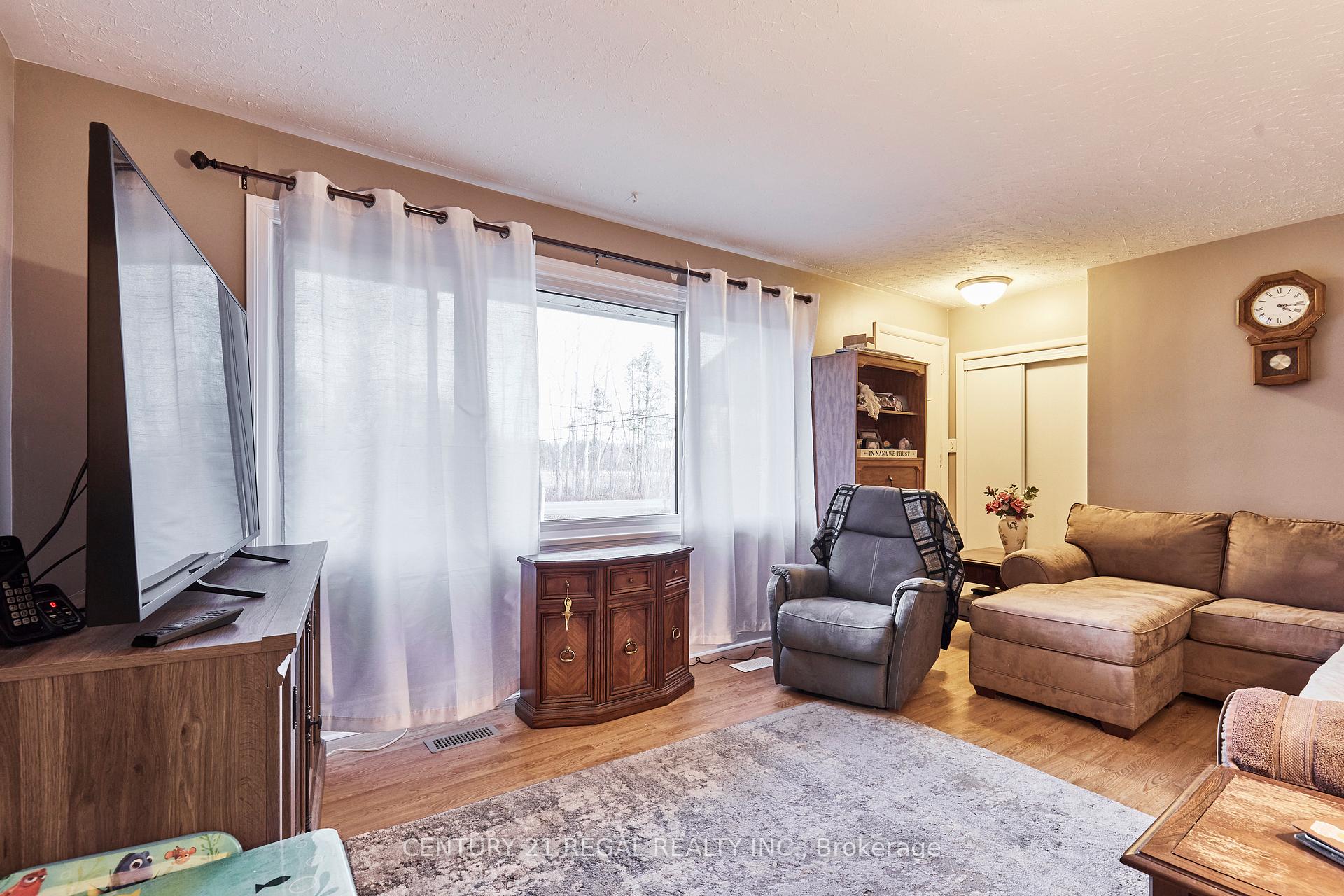 Photo 2 of 3666 Trulls Road, Clarington, Courtice — HOMEH