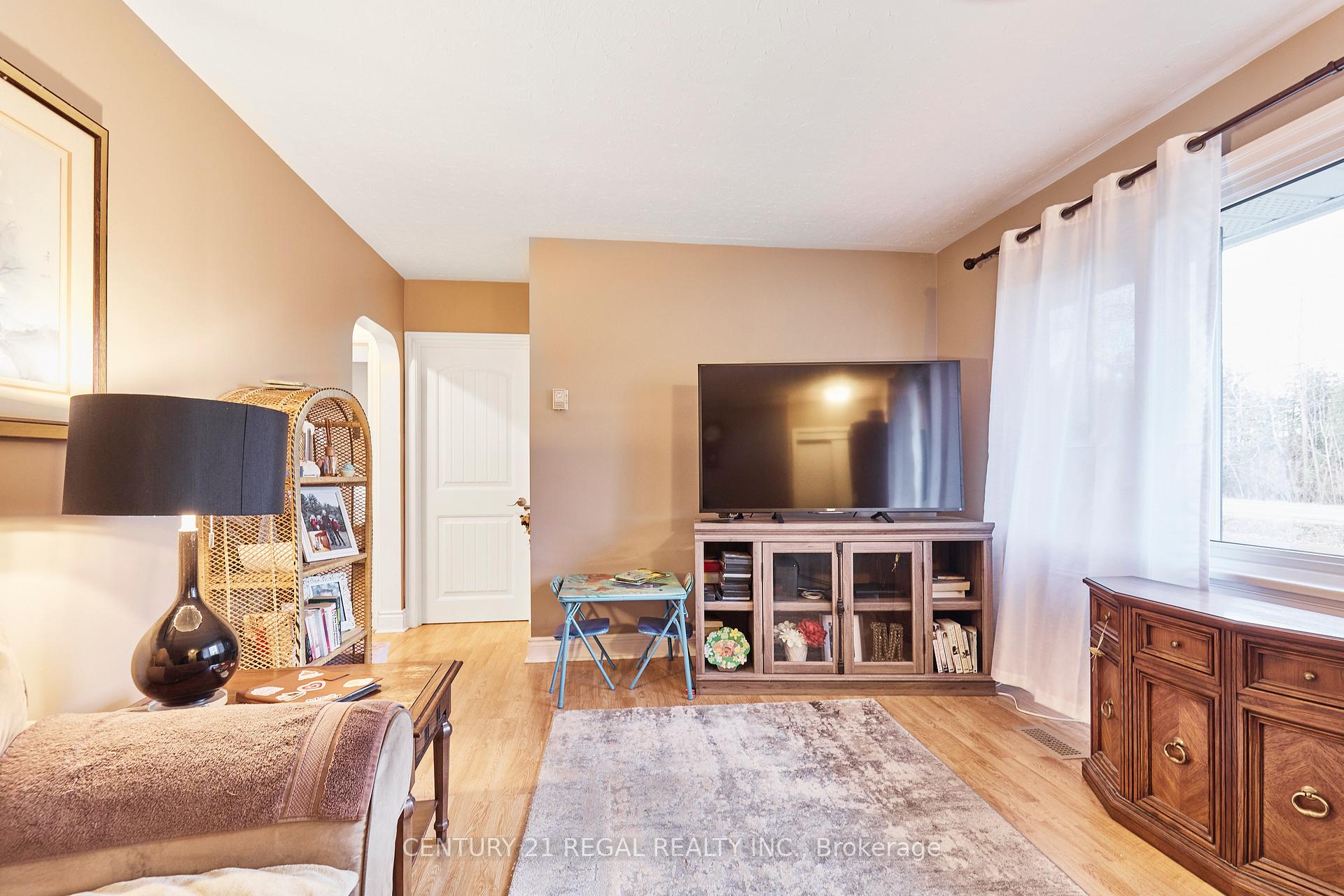 Photo 5 of 3666 Trulls Road, Clarington, Courtice — HOMEH