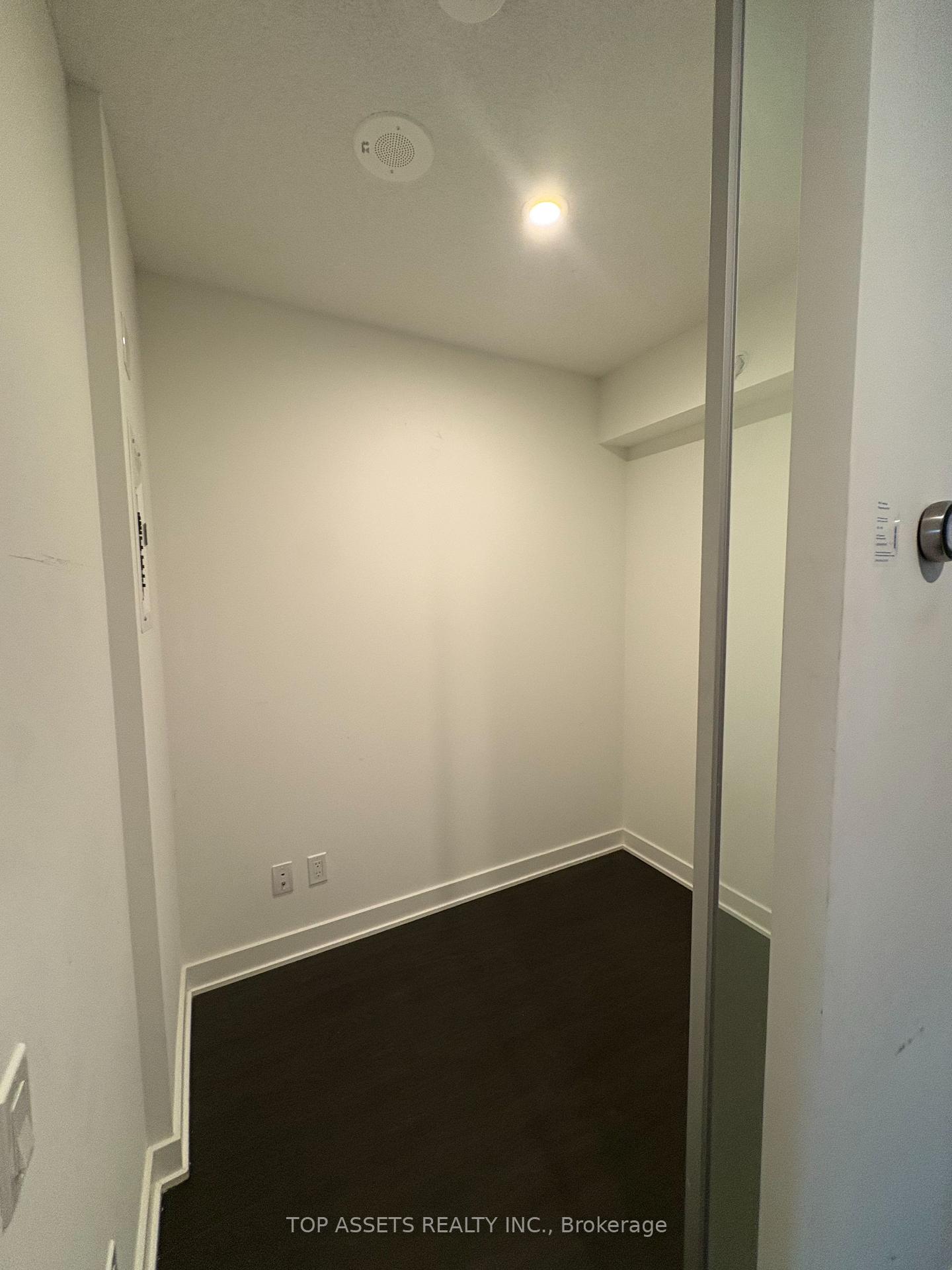 Photo 7 of Unit 2811, 17 Bathurst Street, Toronto, Waterfront Communities — HOMEH