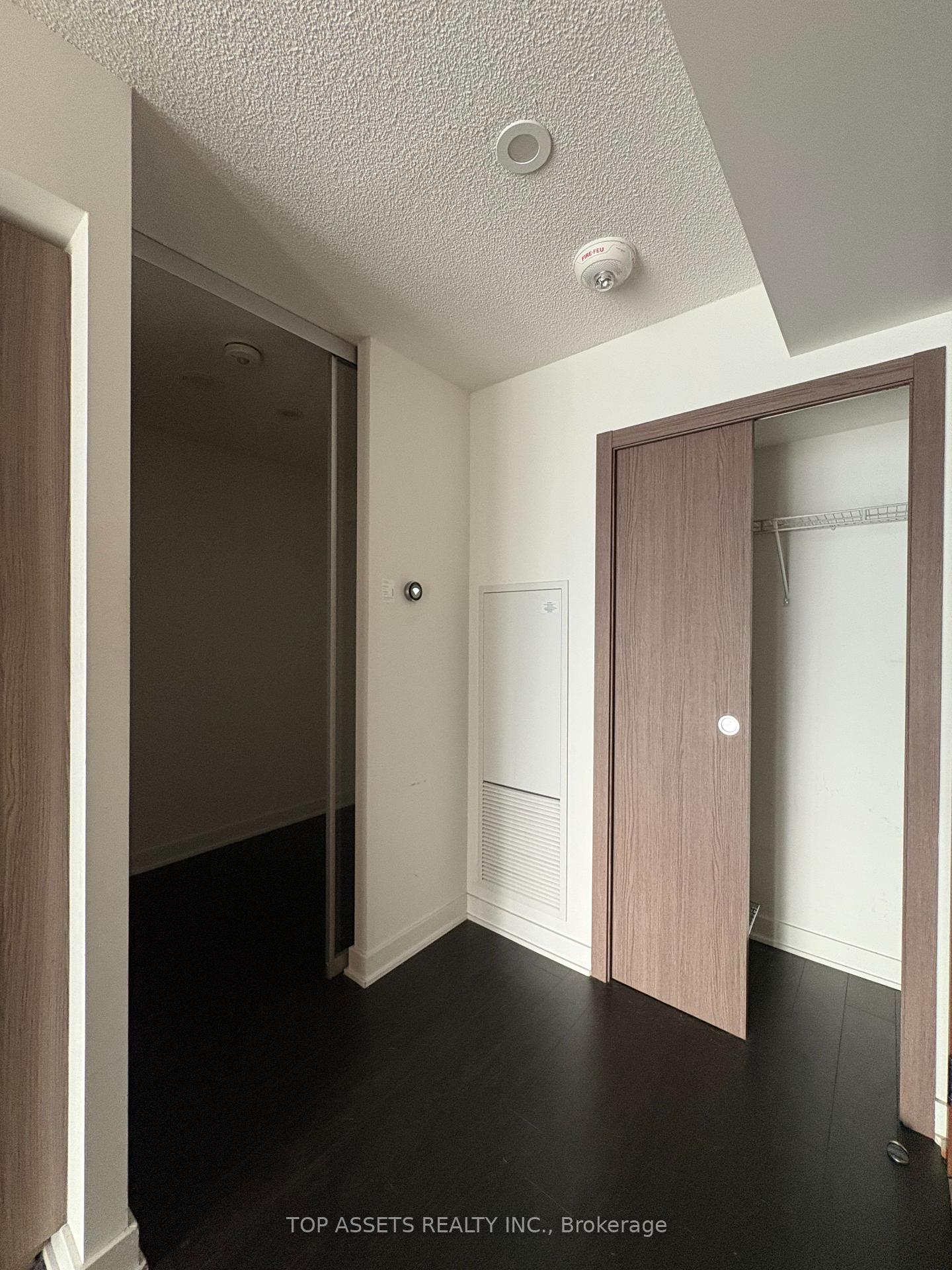 Photo 8 of Unit 2811, 17 Bathurst Street, Toronto, Waterfront Communities — HOMEH