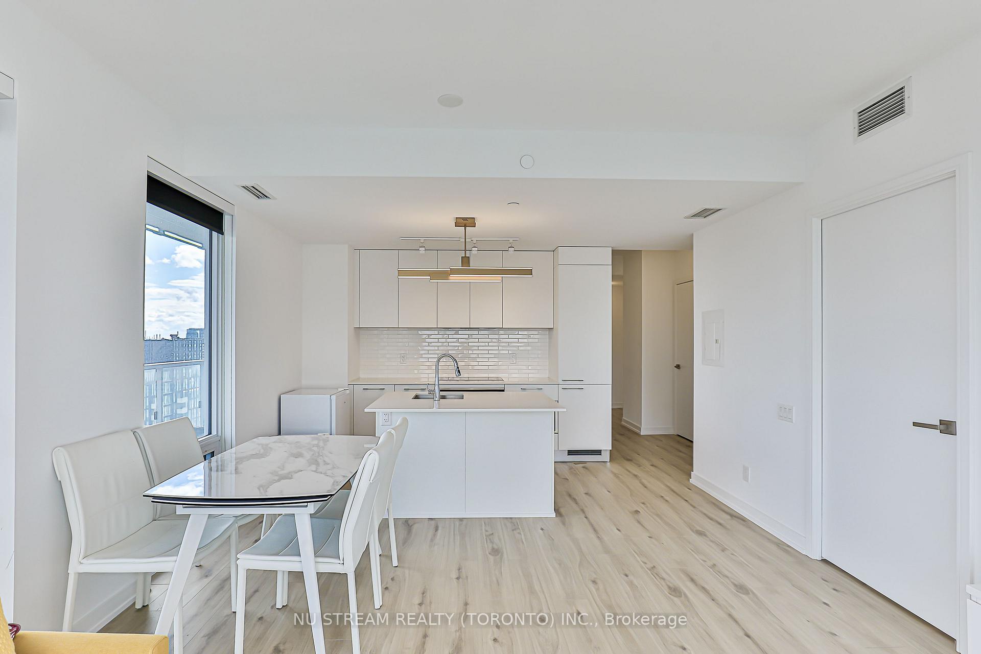 Photo 21 of Unit 4202, 3 Gloucester Street, Toronto, Church-Yonge Corridor — HOMEH