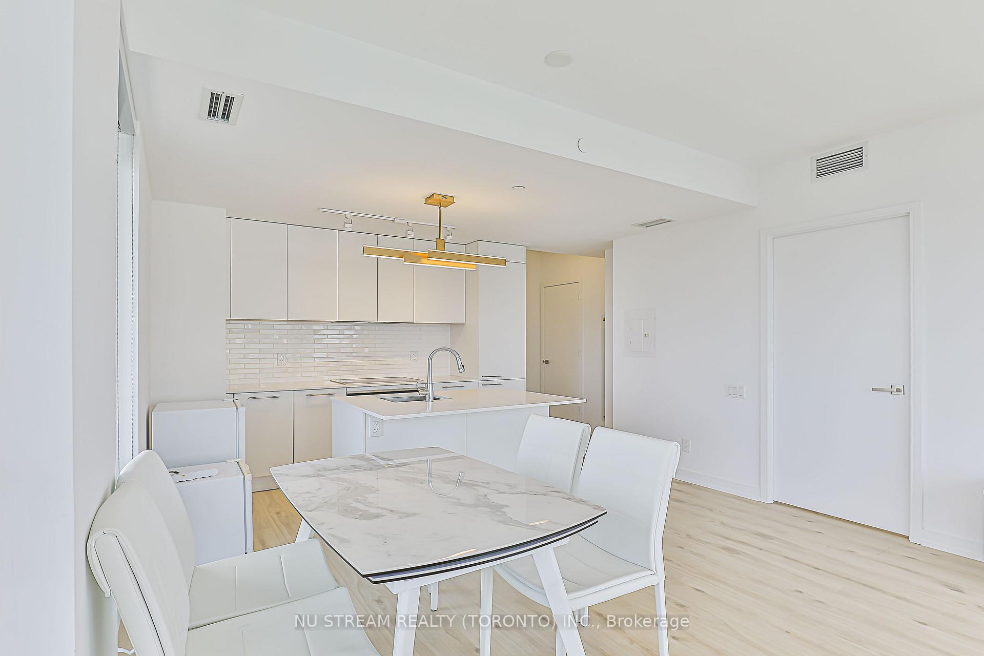 Photo 29 of Unit 4202, 3 Gloucester Street, Toronto, Church-Yonge Corridor — HOMEH