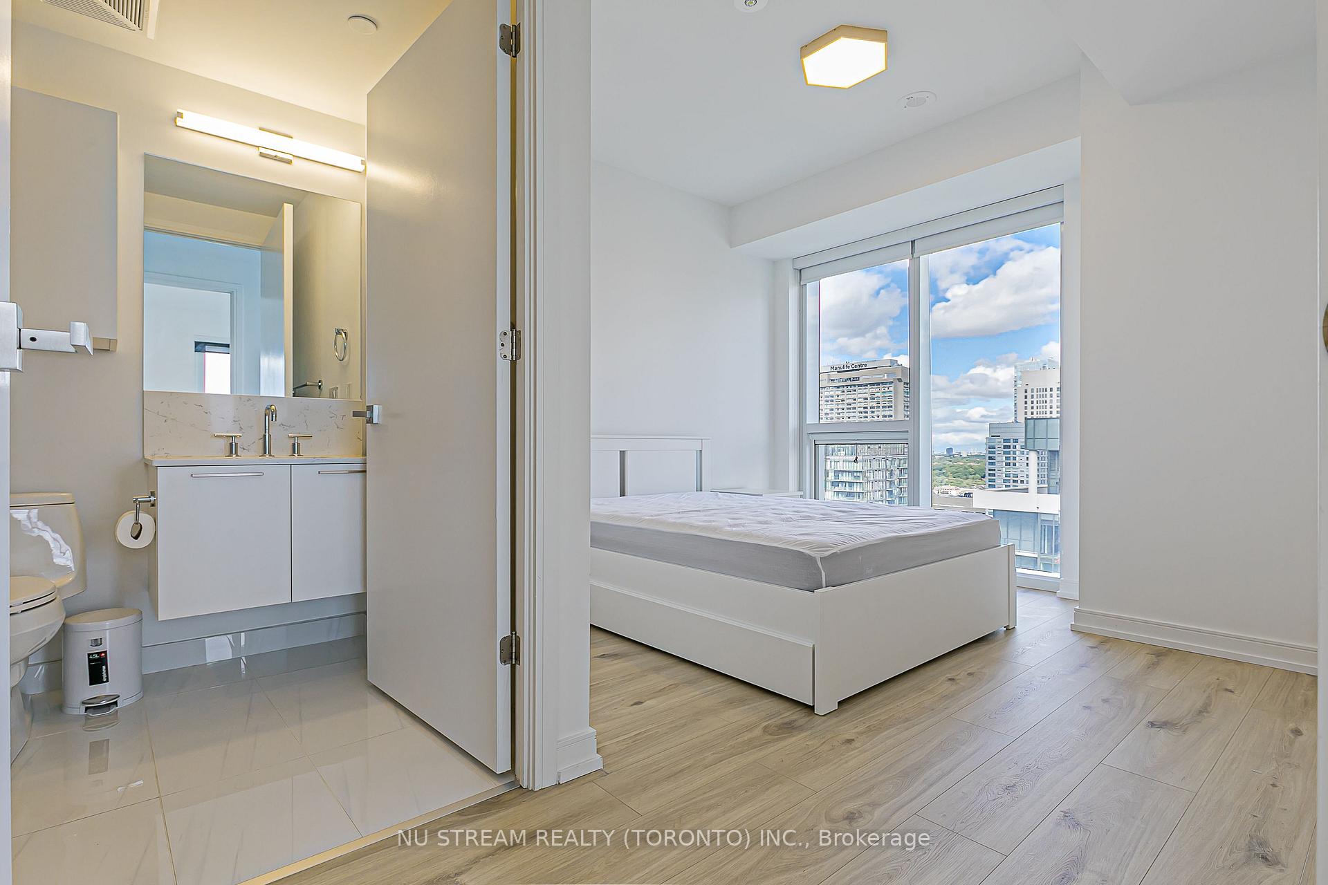 Photo 43 of Unit 4202, 3 Gloucester Street, Toronto, Church-Yonge Corridor — HOMEH