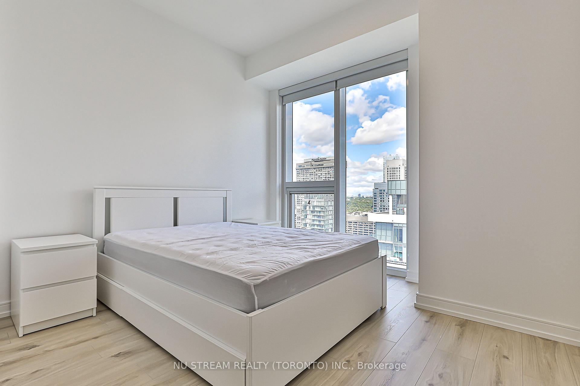 Photo 50 of Unit 4202, 3 Gloucester Street, Toronto, Church-Yonge Corridor — HOMEH