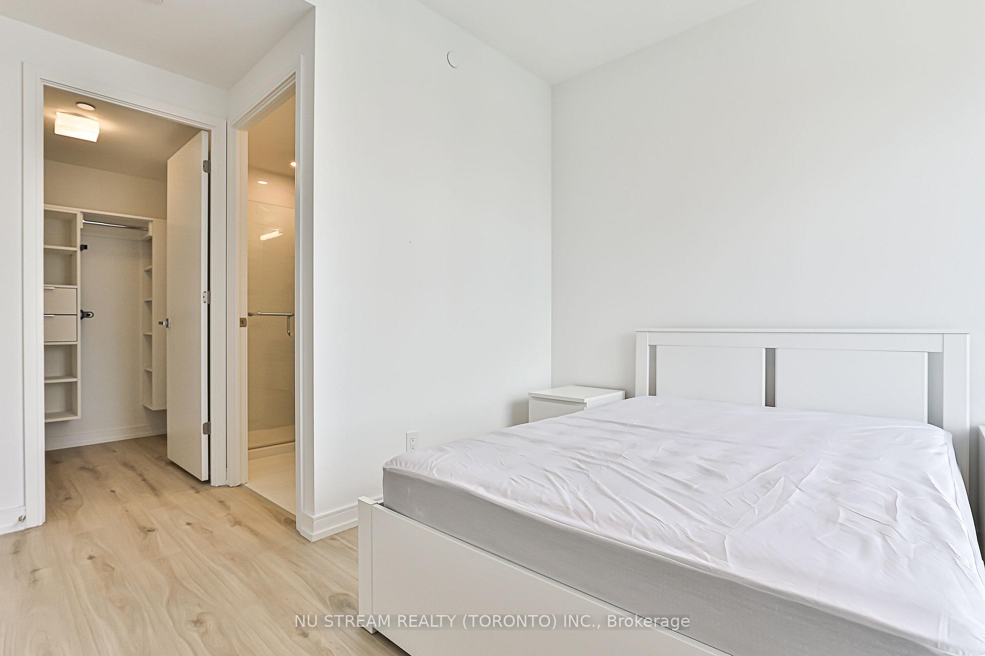 Photo 45 of Unit 4202, 3 Gloucester Street, Toronto, Church-Yonge Corridor — HOMEH