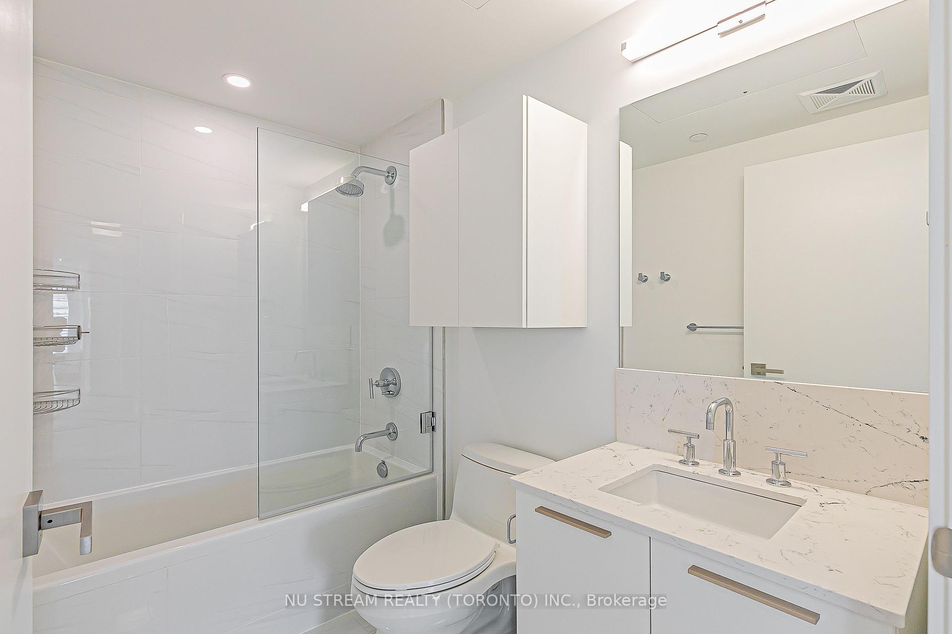 Photo 14 of Unit 4202, 3 Gloucester Street, Toronto, Church-Yonge Corridor — HOMEH
