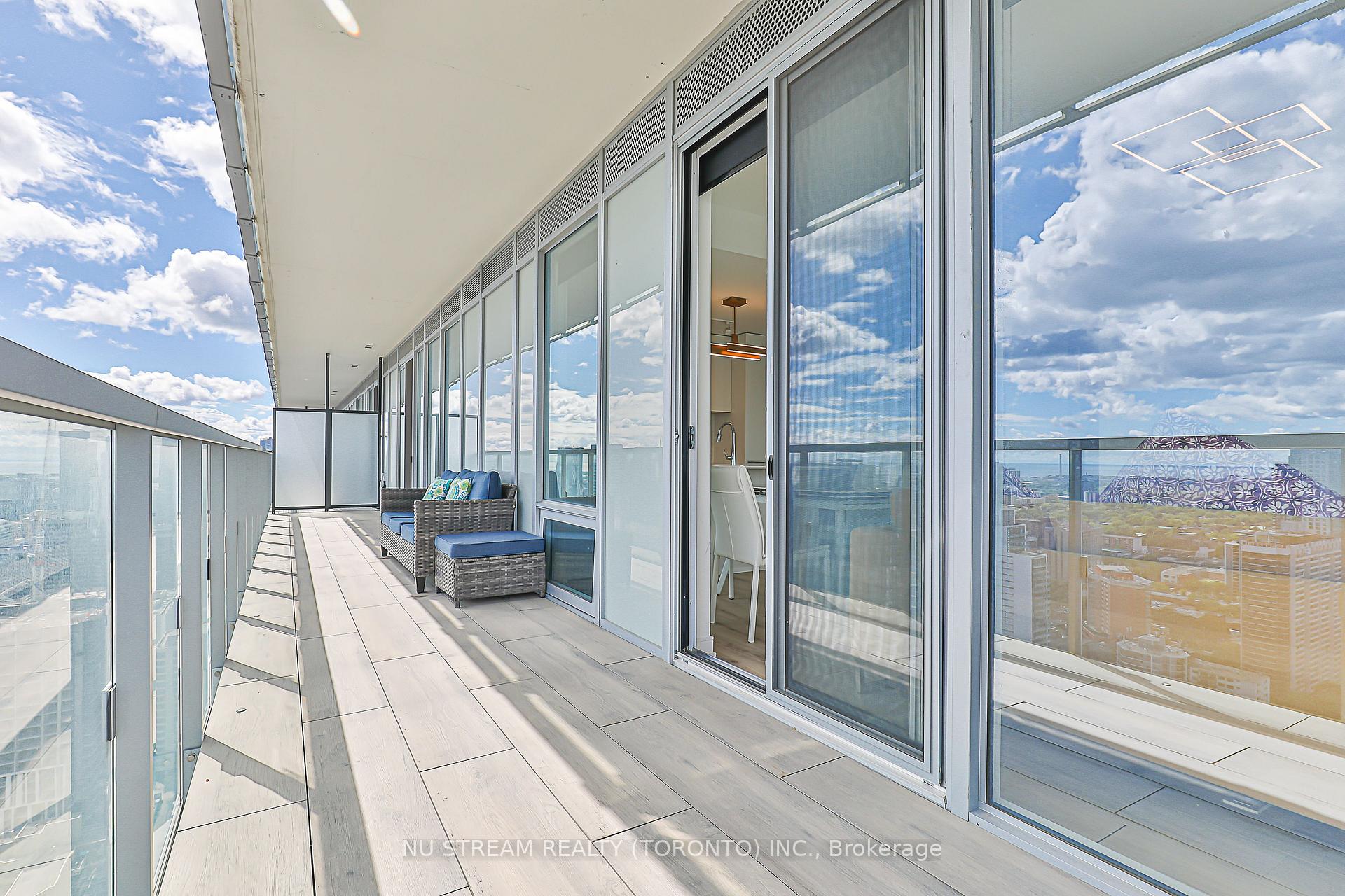 Photo 15 of Unit 4202, 3 Gloucester Street, Toronto, Church-Yonge Corridor — HOMEH