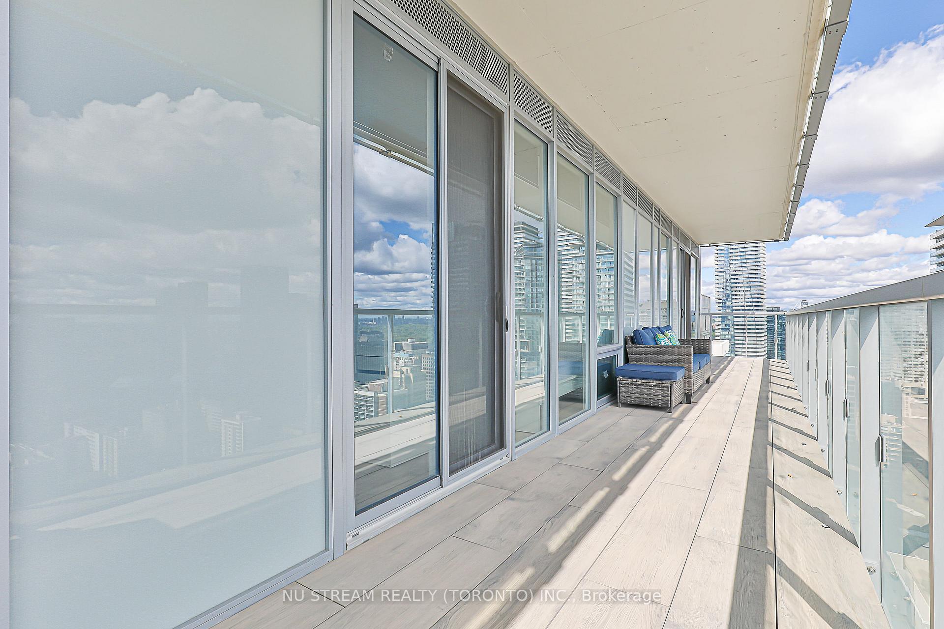 Photo 30 of Unit 4202, 3 Gloucester Street, Toronto, Church-Yonge Corridor — HOMEH