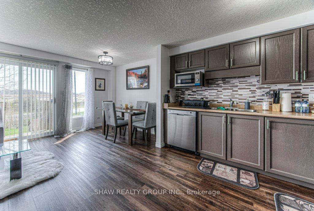 Photo 10 of 218 Red Clover Court, Kitchener — HOMEH