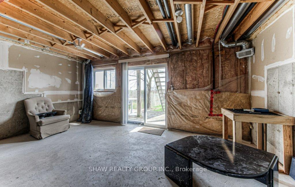 Photo 20 of 218 Red Clover Court, Kitchener — HOMEH