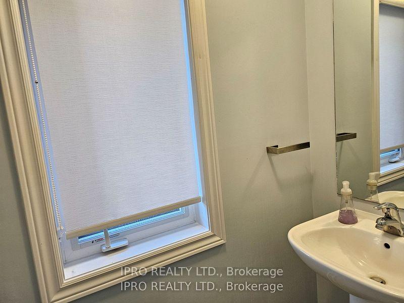 Photo 3 of Unit 9, 77 Diana Avenue, Brantford — HOMEH