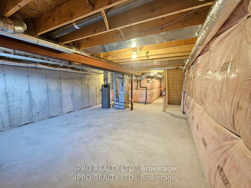 Photo 11 of Unit 9, 77 Diana Avenue, Brantford — HOMEH