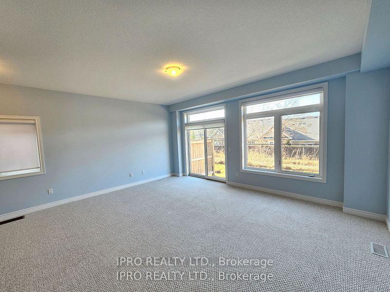 Photo 10 of Unit 9, 77 Diana Avenue, Brantford — HOMEH