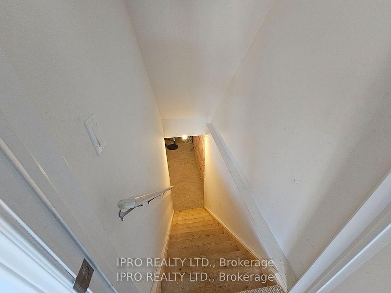 Photo 8 of Unit 9, 77 Diana Avenue, Brantford — HOMEH