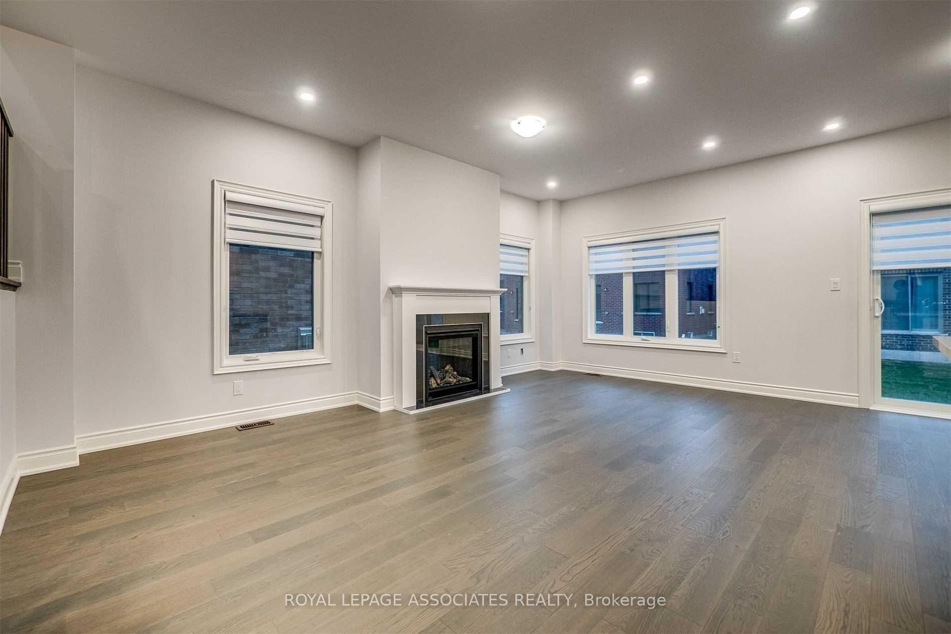 Photo 20 of 16 Ballinger Way, Uxbridge — HOMEH