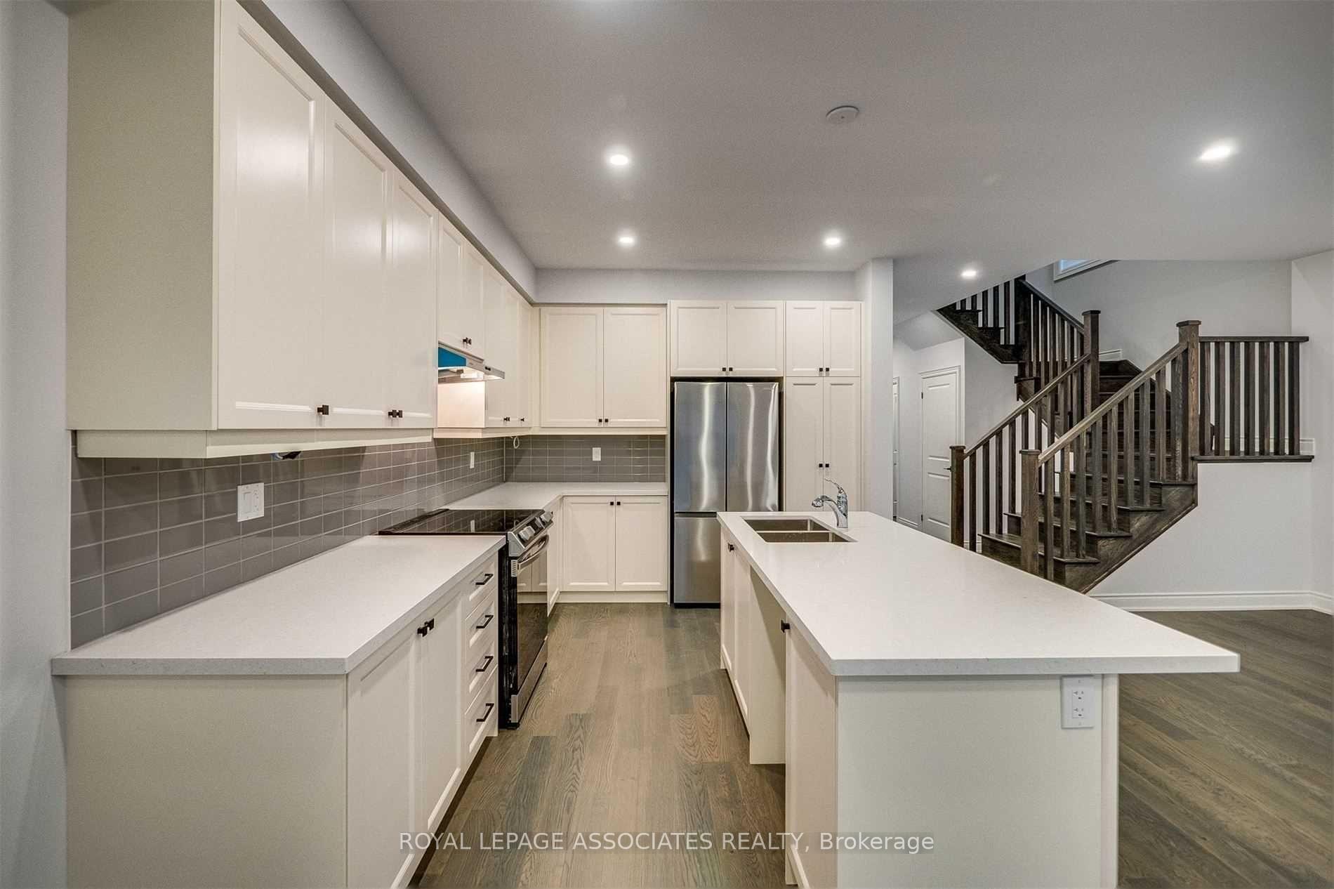 Photo 16 of 16 Ballinger Way, Uxbridge — HOMEH