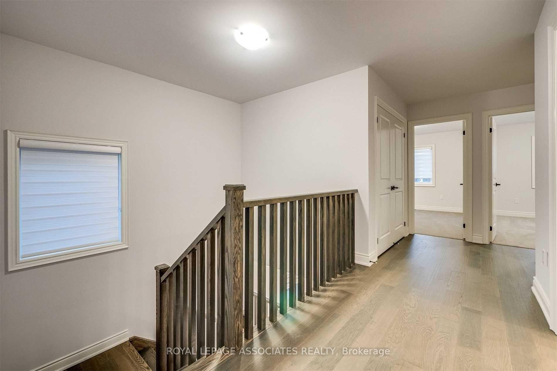 Photo 19 of 16 Ballinger Way, Uxbridge — HOMEH