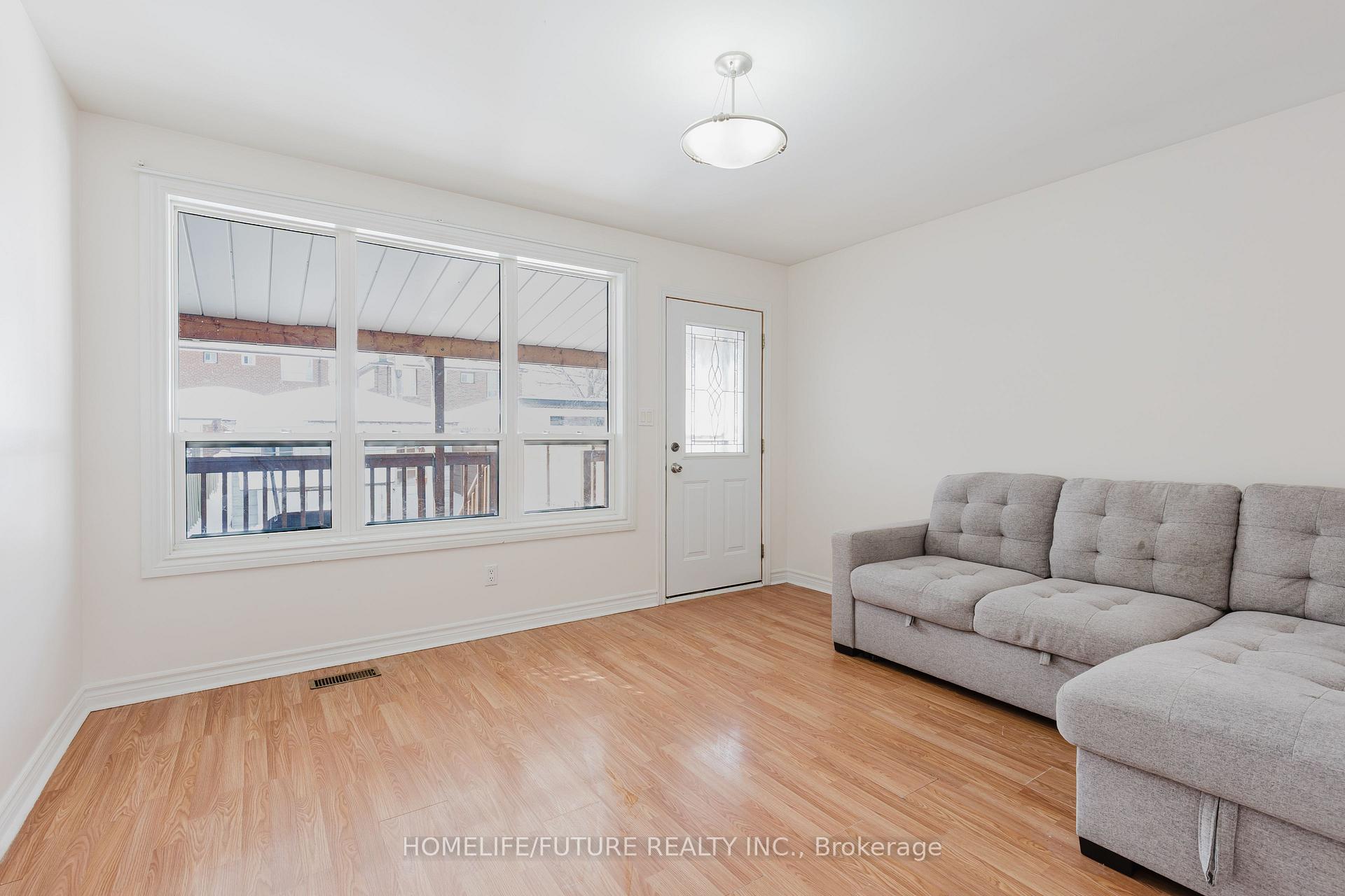 Photo 12 of 58 Sibley Avenue, Toronto, Crescent Town — HOMEH