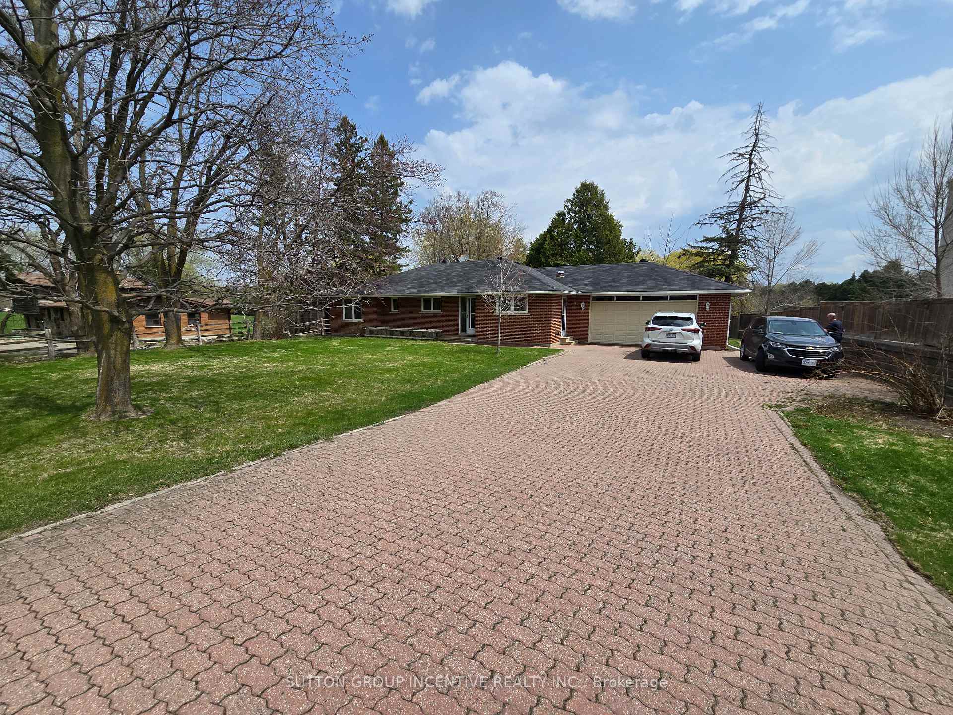 Photo 4 of 9947 Woodbine Avenue, Markham, Devil's Elbow — HOMEH