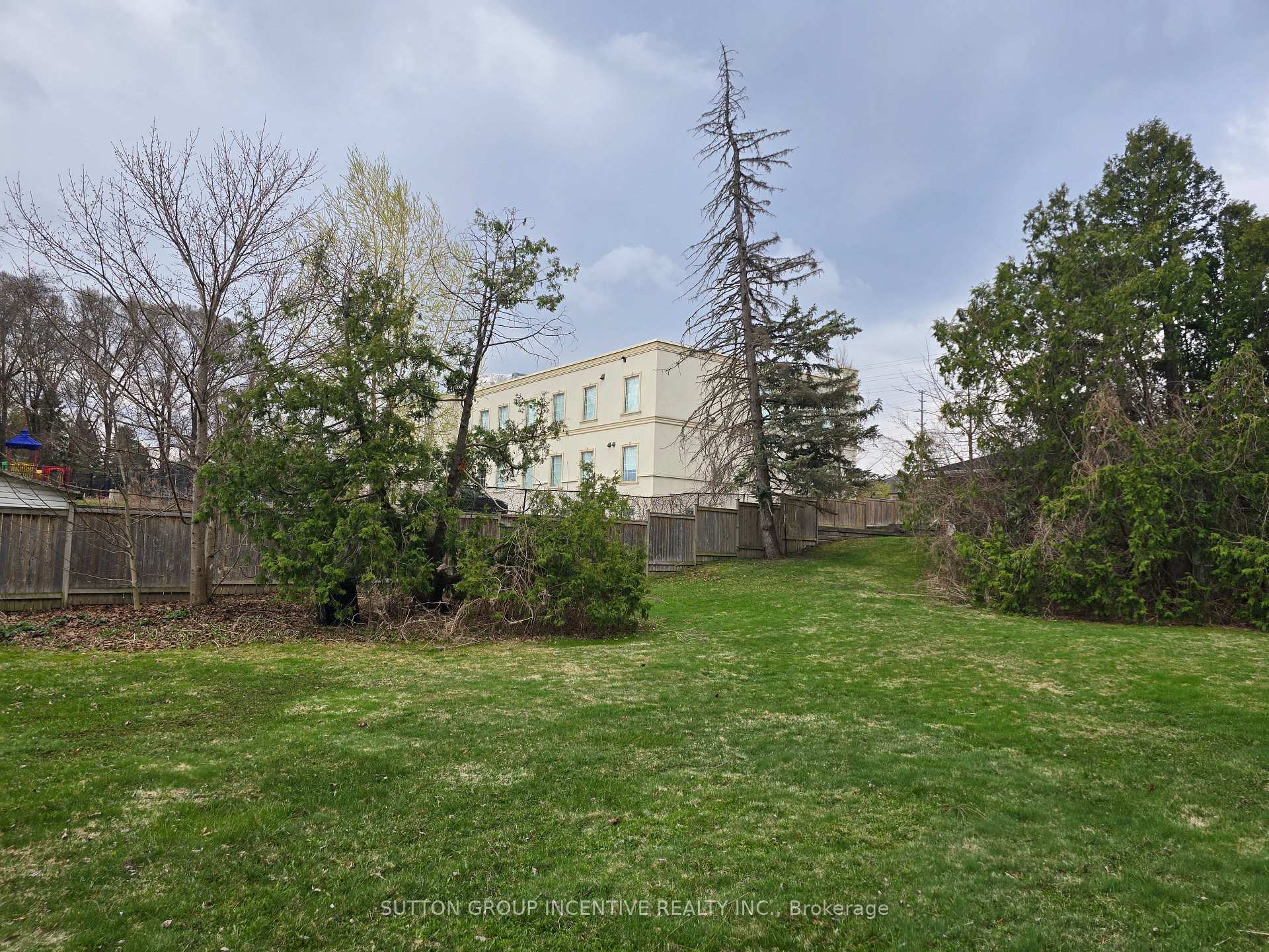 Photo 13 of 9947 Woodbine Avenue, Markham, Devil's Elbow — HOMEH