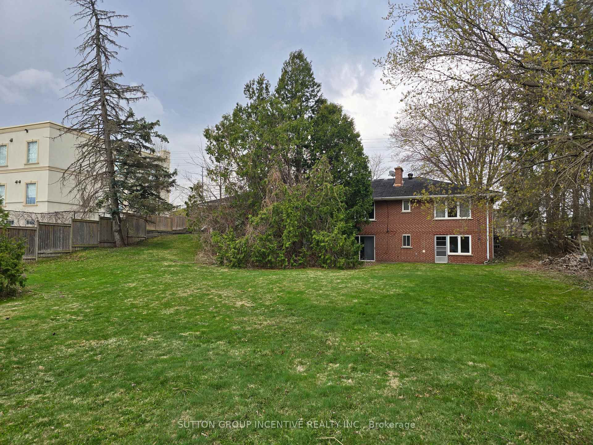 Photo 11 of 9947 Woodbine Avenue, Markham, Devil's Elbow — HOMEH