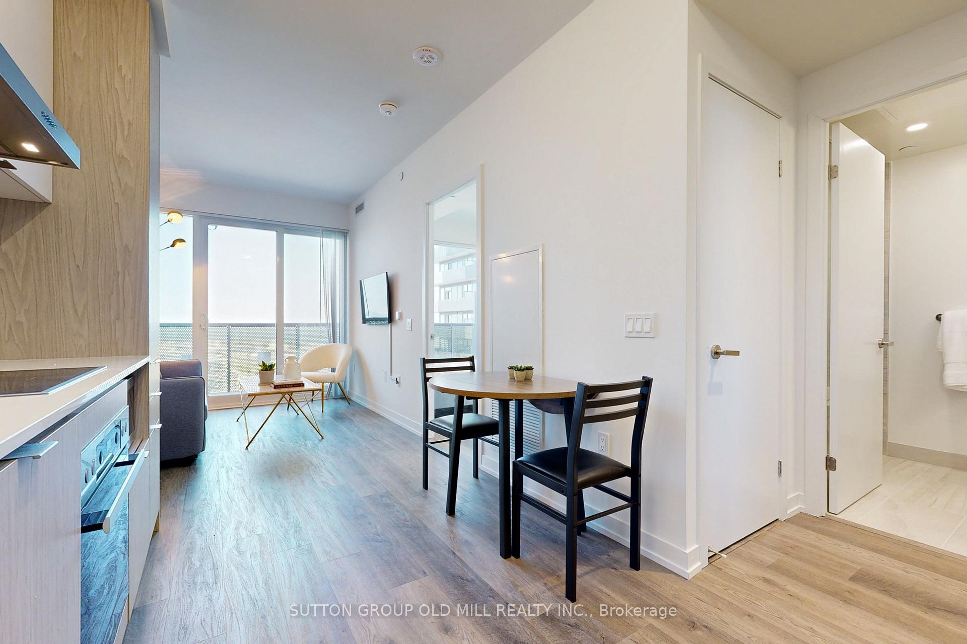Photo 4 of Unit 6807, 55 Cooper Street, Toronto, Waterfront Communities — HOMEH