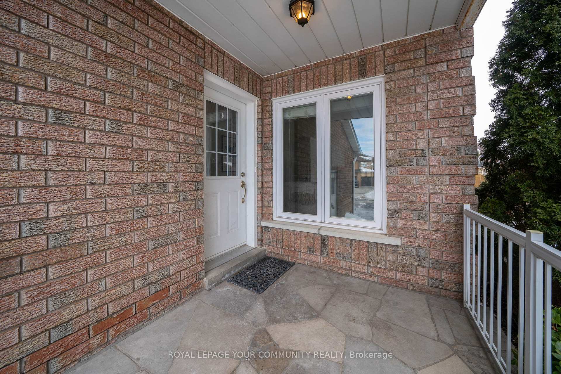 Photo 14 of 26 Coolspring Crescent, Caledon, Bolton East — HOMEH