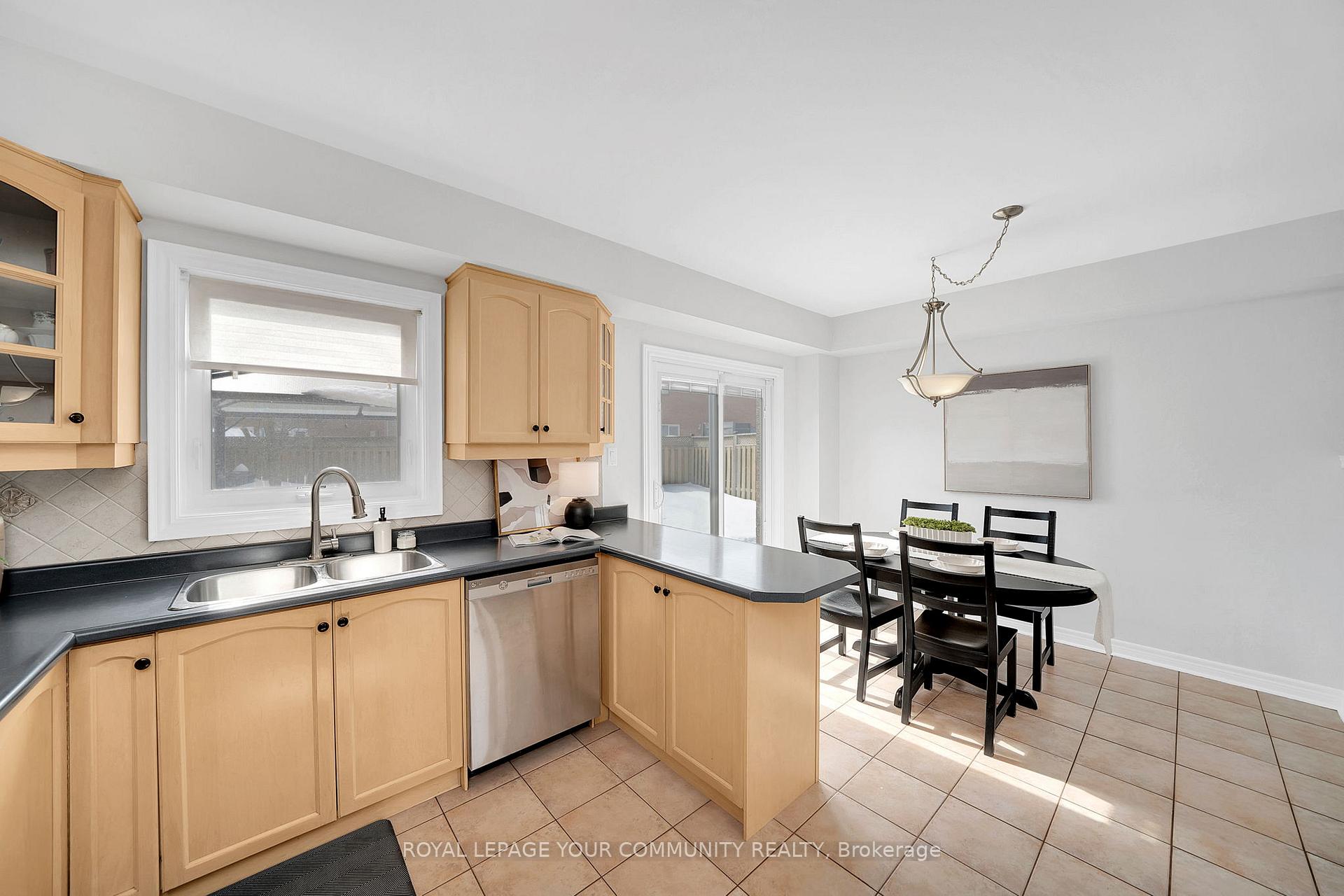 Photo 28 of 26 Coolspring Crescent, Caledon, Bolton East — HOMEH