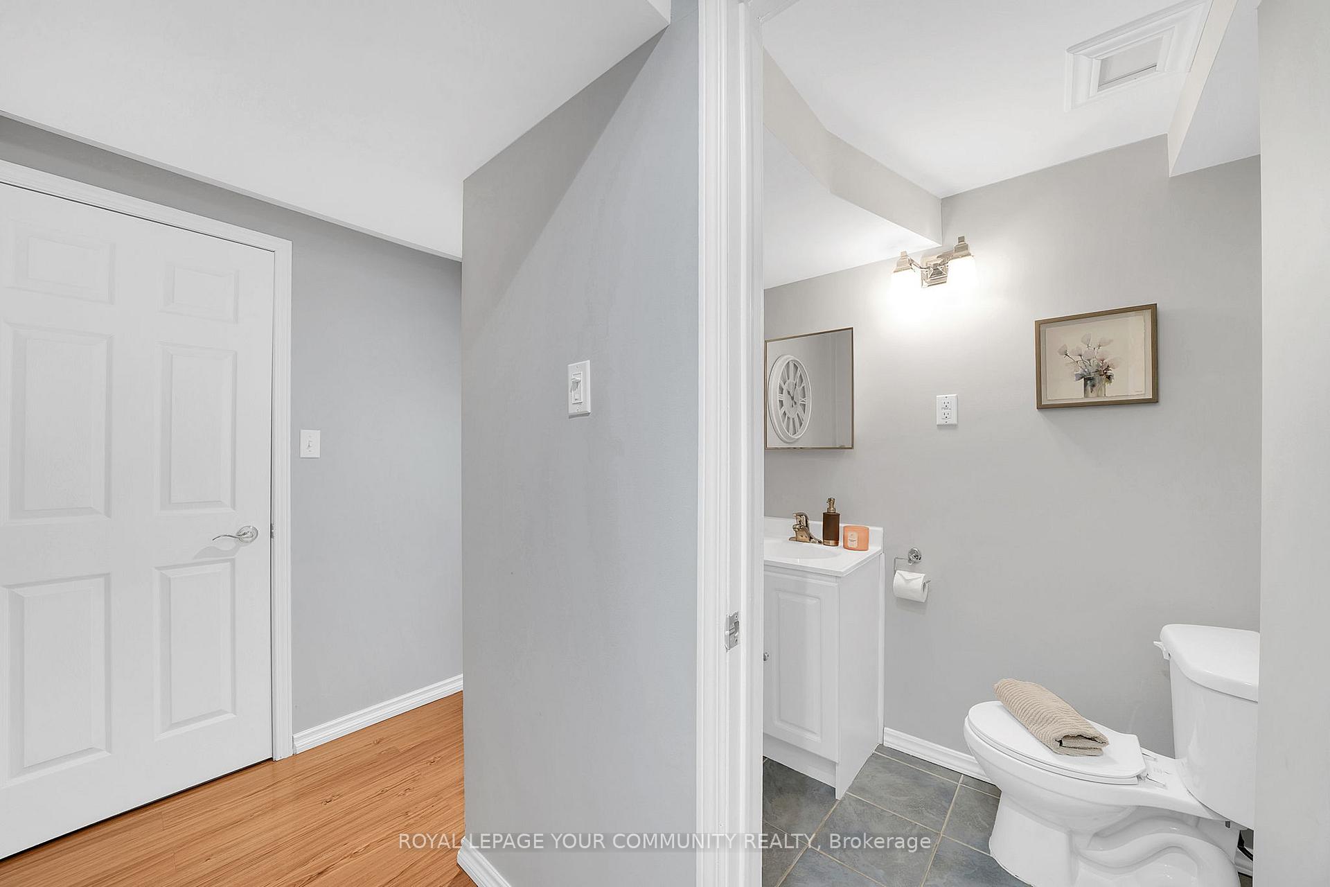 Photo 20 of 26 Coolspring Crescent, Caledon, Bolton East — HOMEH