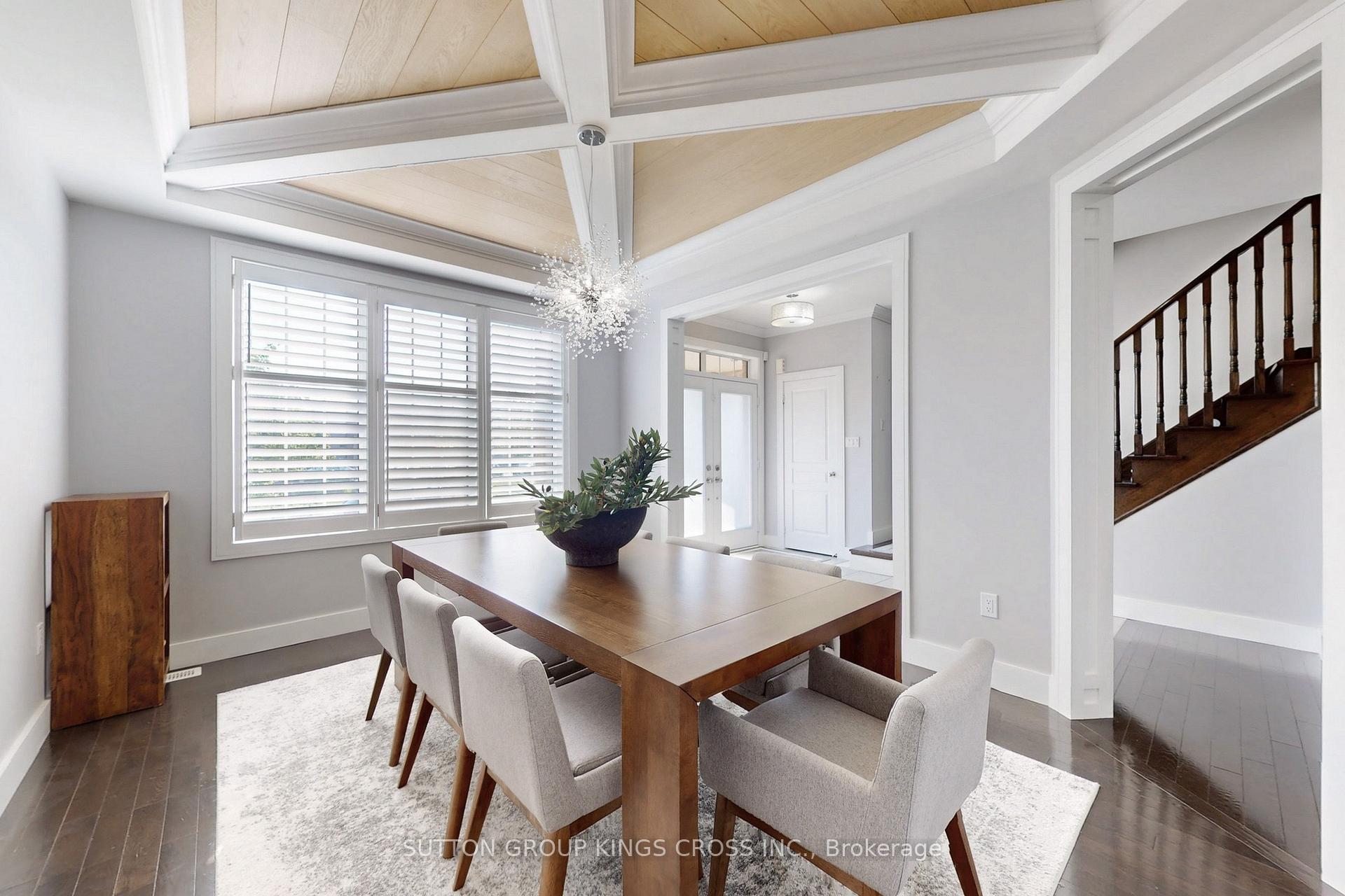 Photo 5 of 207 Barons Street, Vaughan, Kleinburg — HOMEH