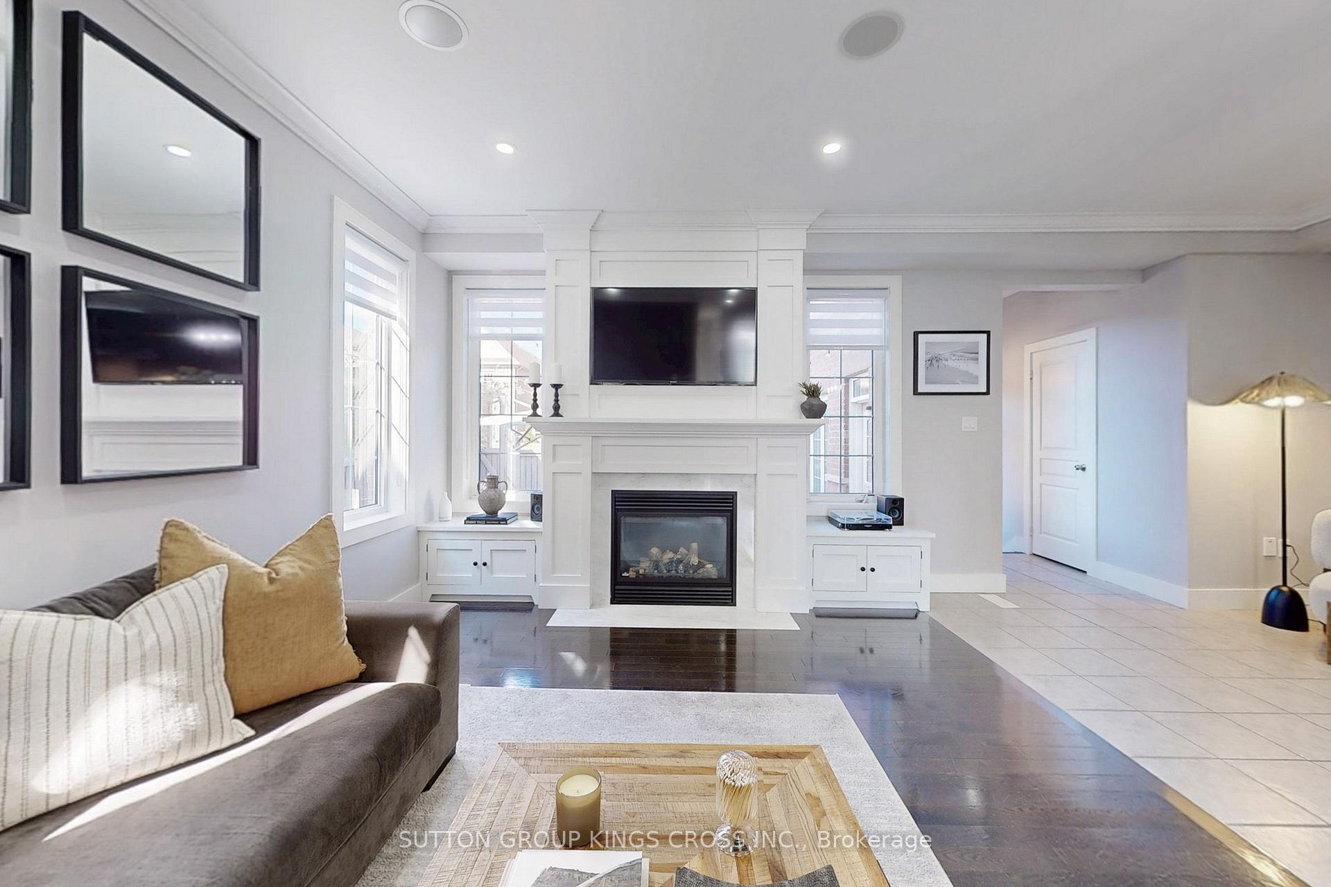 Photo 10 of 207 Barons Street, Vaughan, Kleinburg — HOMEH