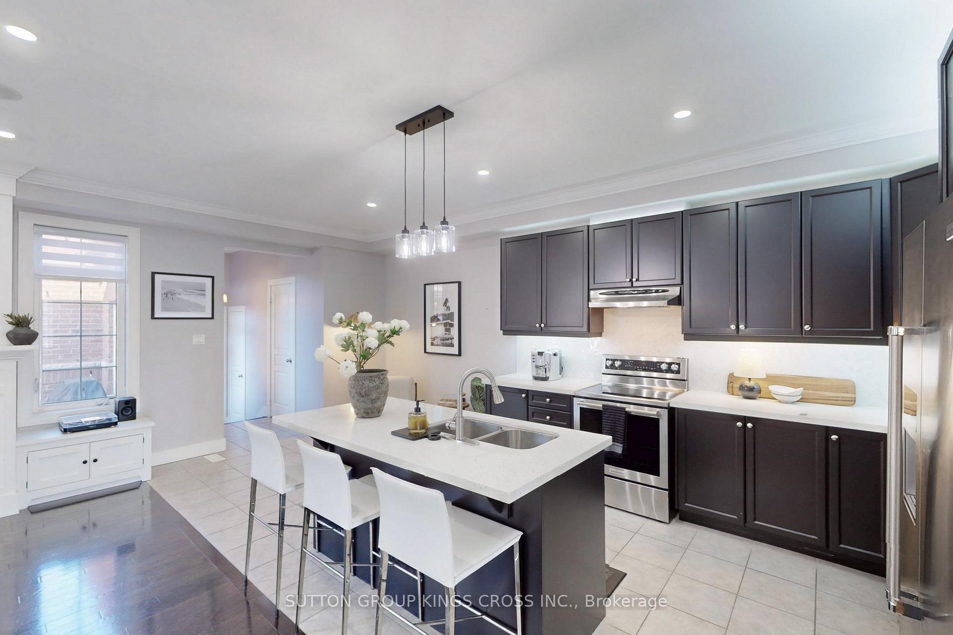Photo 16 of 207 Barons Street, Vaughan, Kleinburg — HOMEH