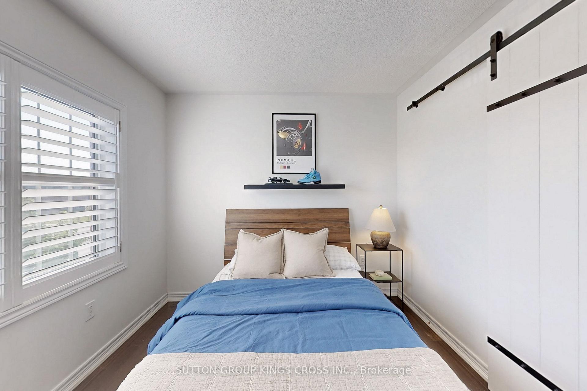 Photo 33 of 207 Barons Street, Vaughan, Kleinburg — HOMEH