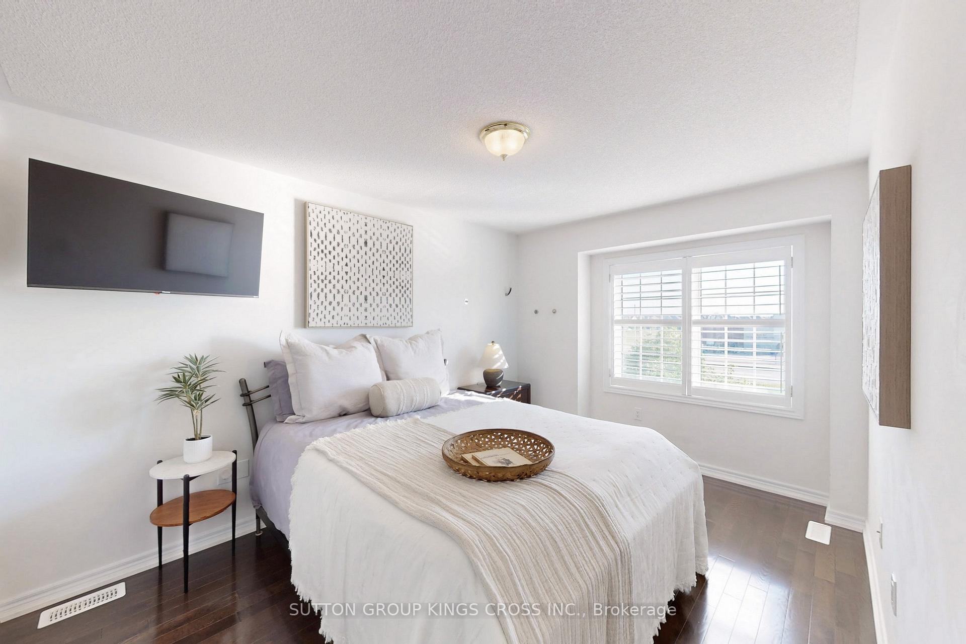 Photo 28 of 207 Barons Street, Vaughan, Kleinburg — HOMEH