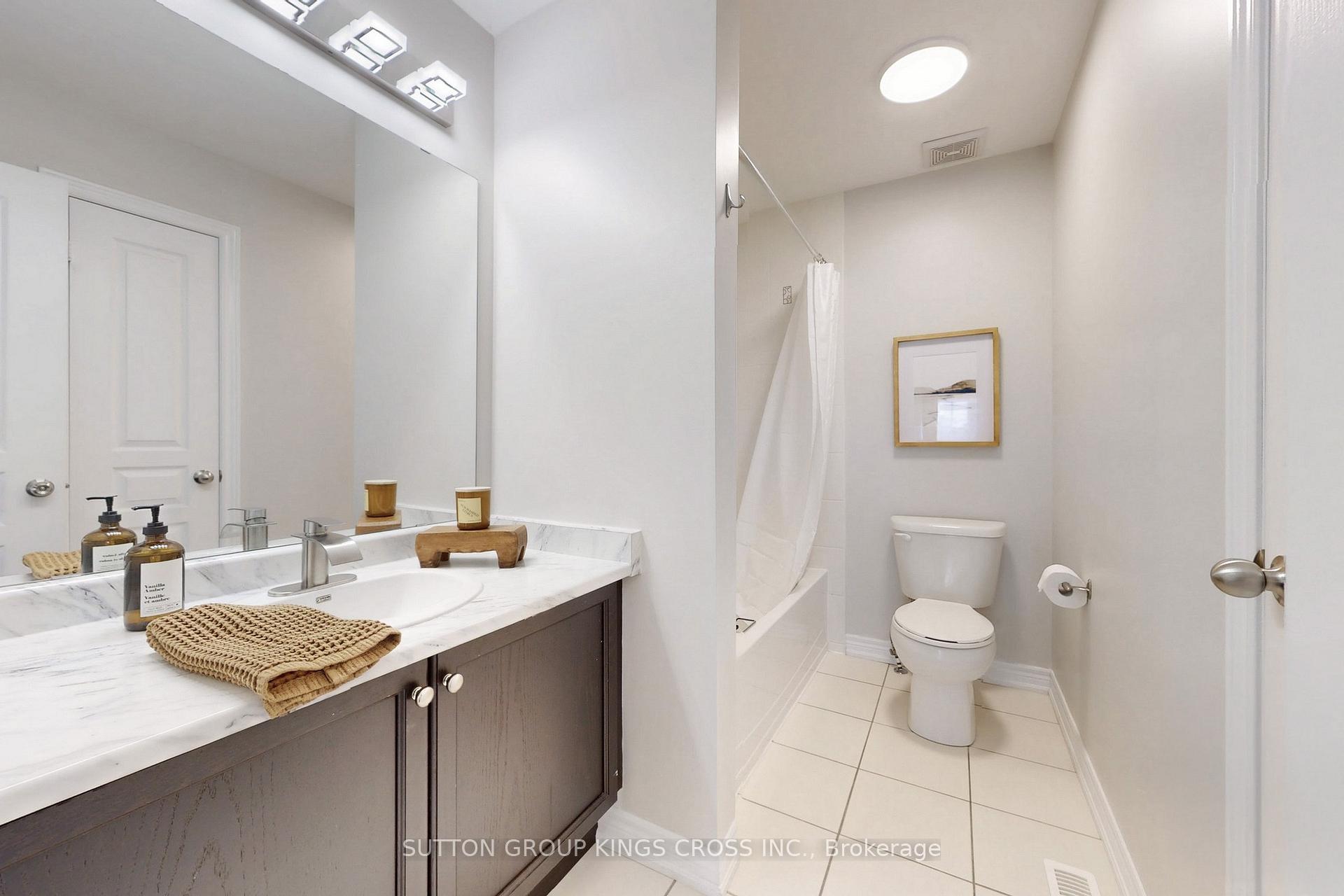 Photo 24 of 207 Barons Street, Vaughan, Kleinburg — HOMEH