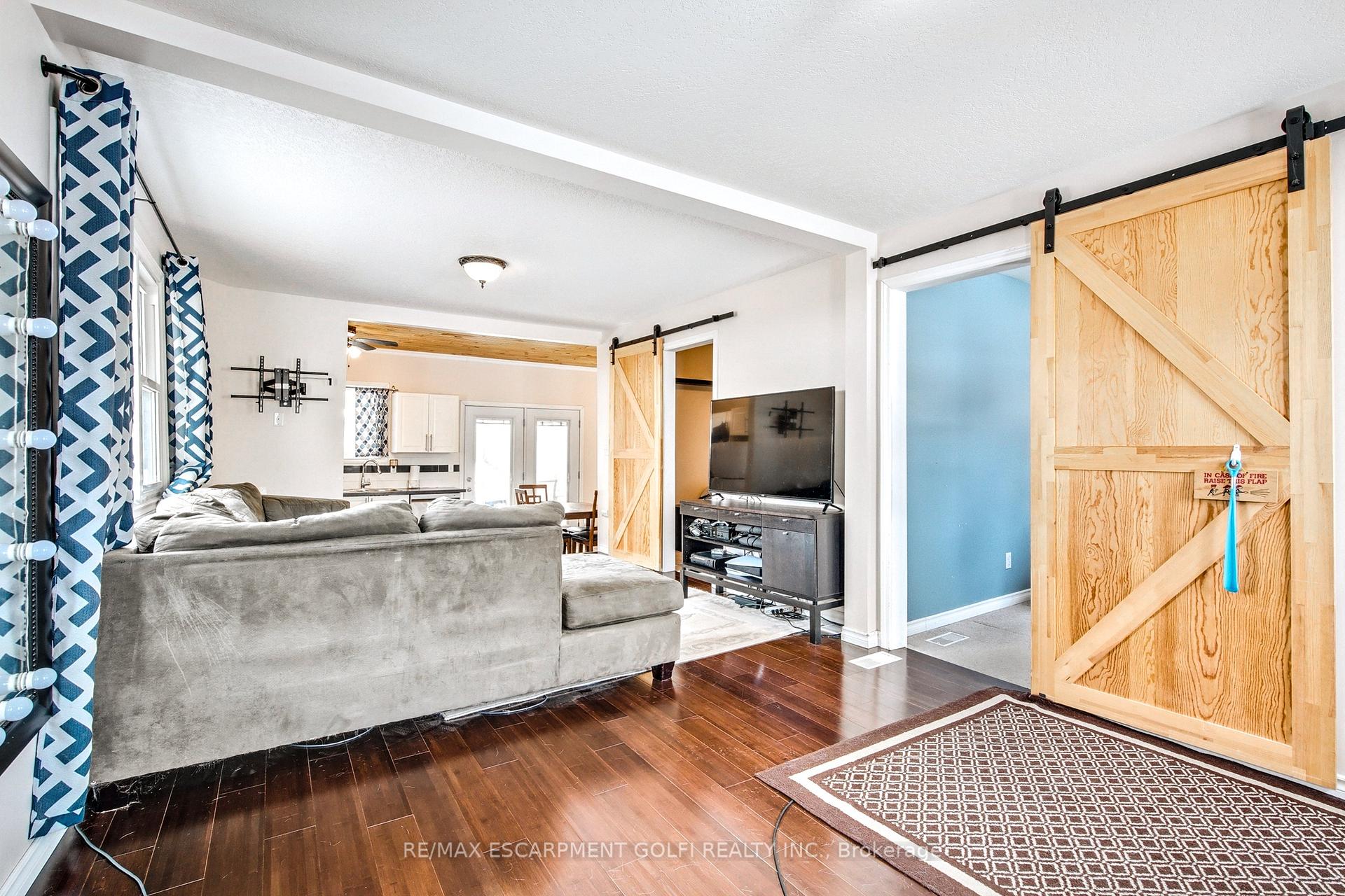 Photo 14 of 43 Third Avenue, Cambridge — HOMEH