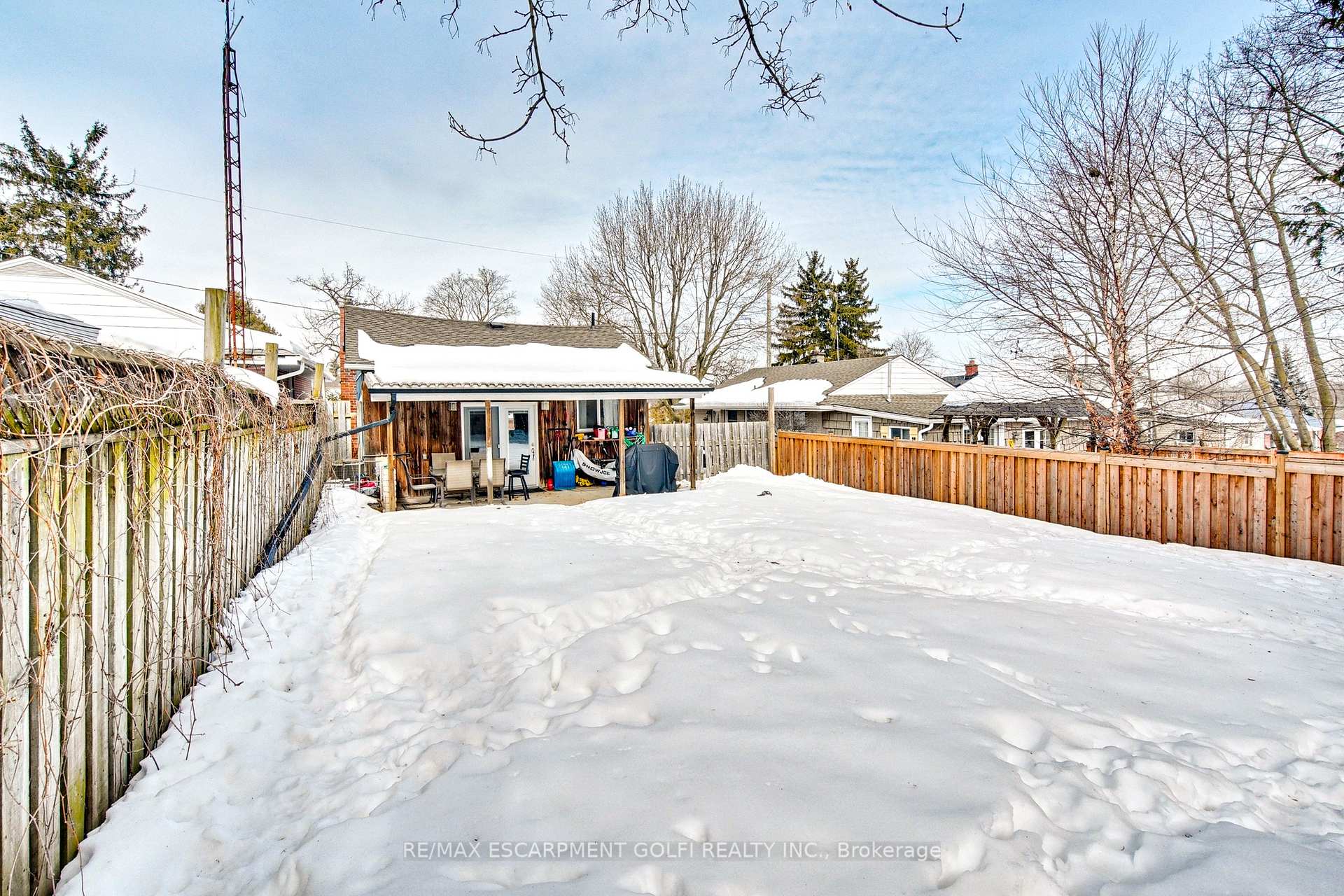 Photo 33 of 43 Third Avenue, Cambridge — HOMEH