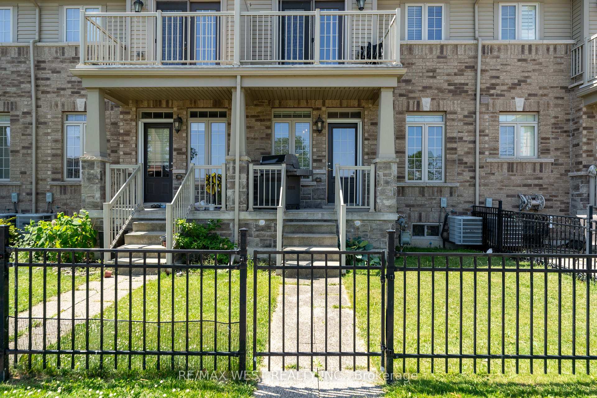 Front of Unit 14, 515 Winston Road