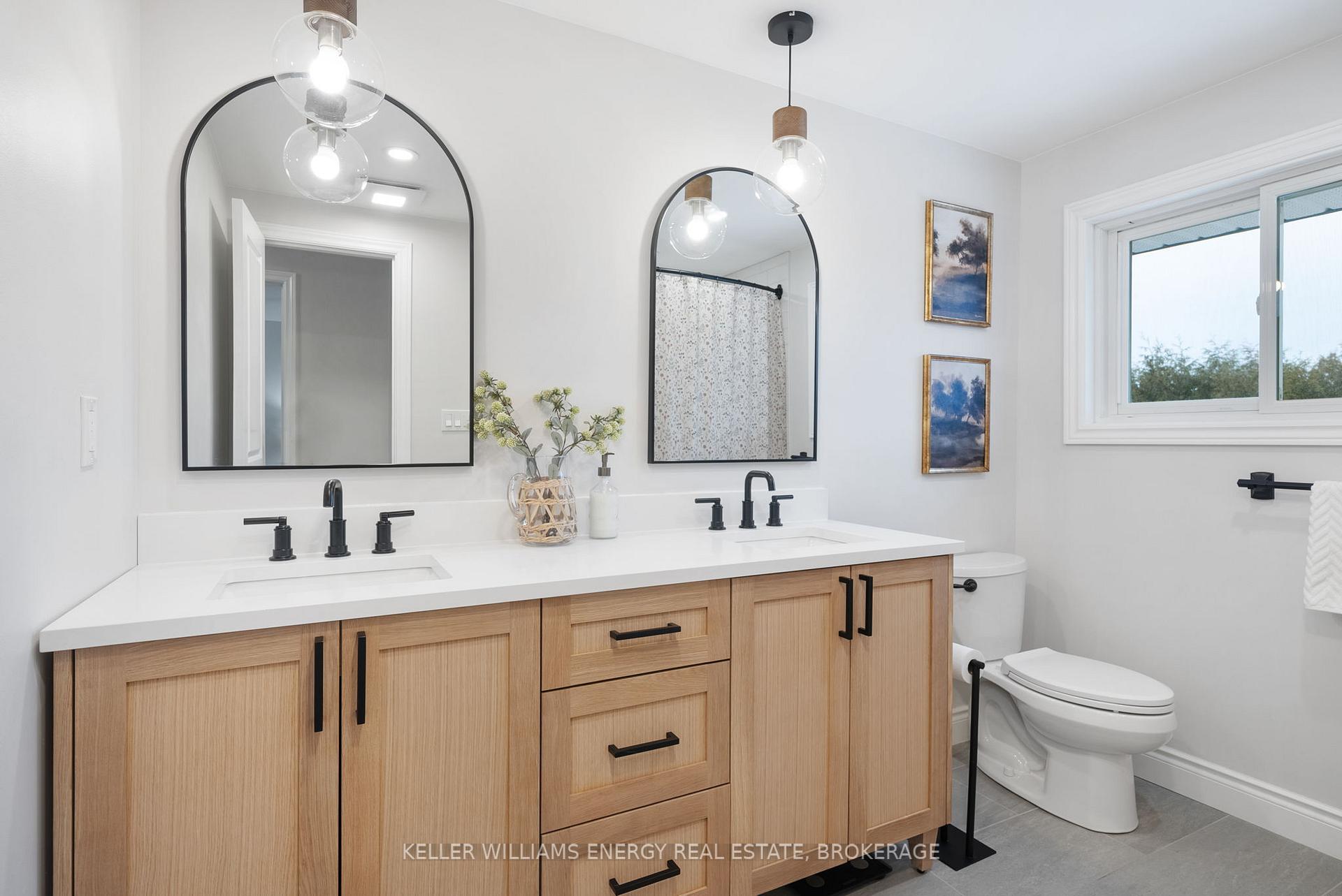 Photo 20 of 808 Fernhill Boulevard, Oshawa, Northglen — HOMEH