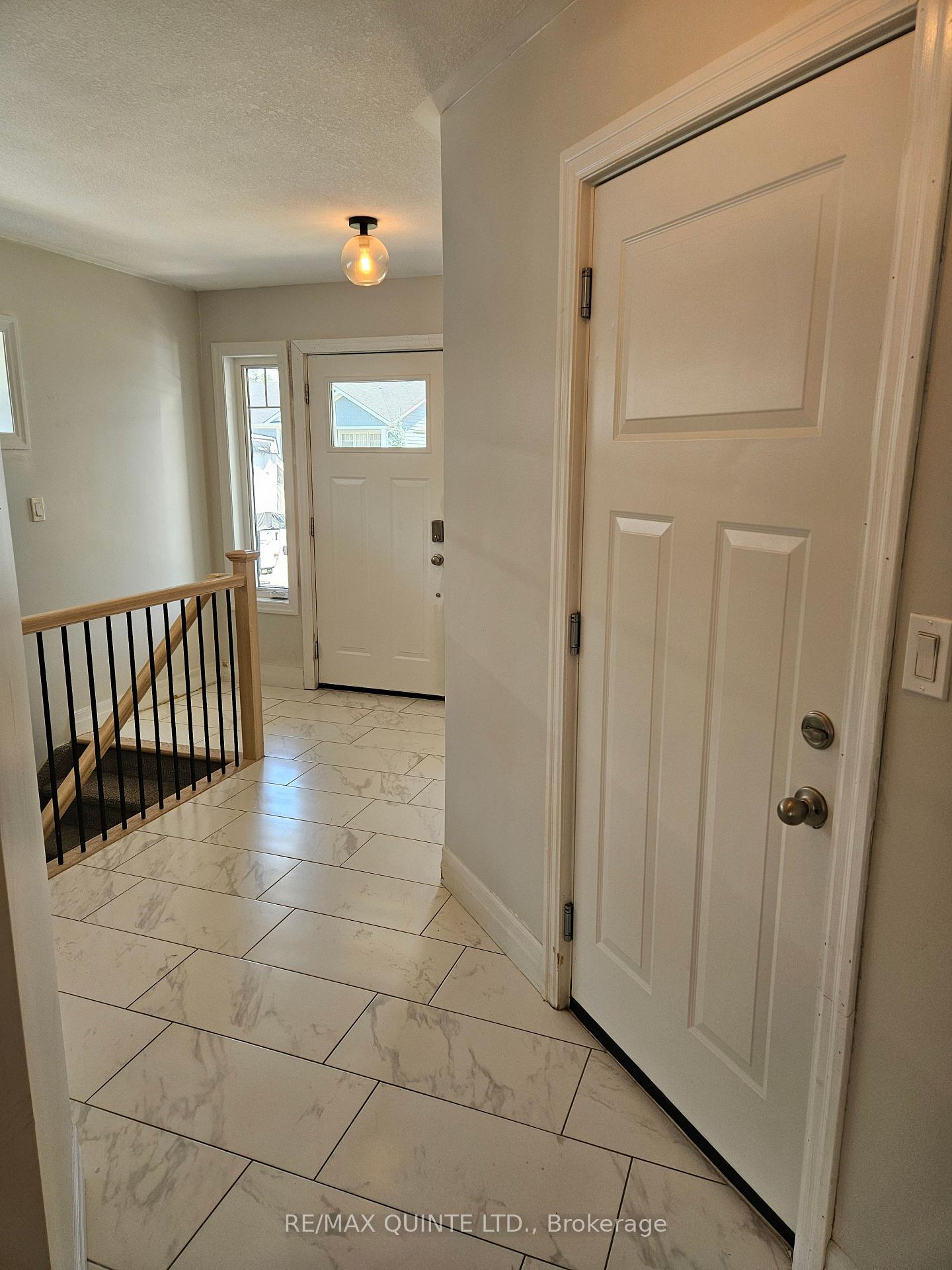 Photo 19 of 52 Mercedes Drive, Belleville, Belleville Ward — HOMEH