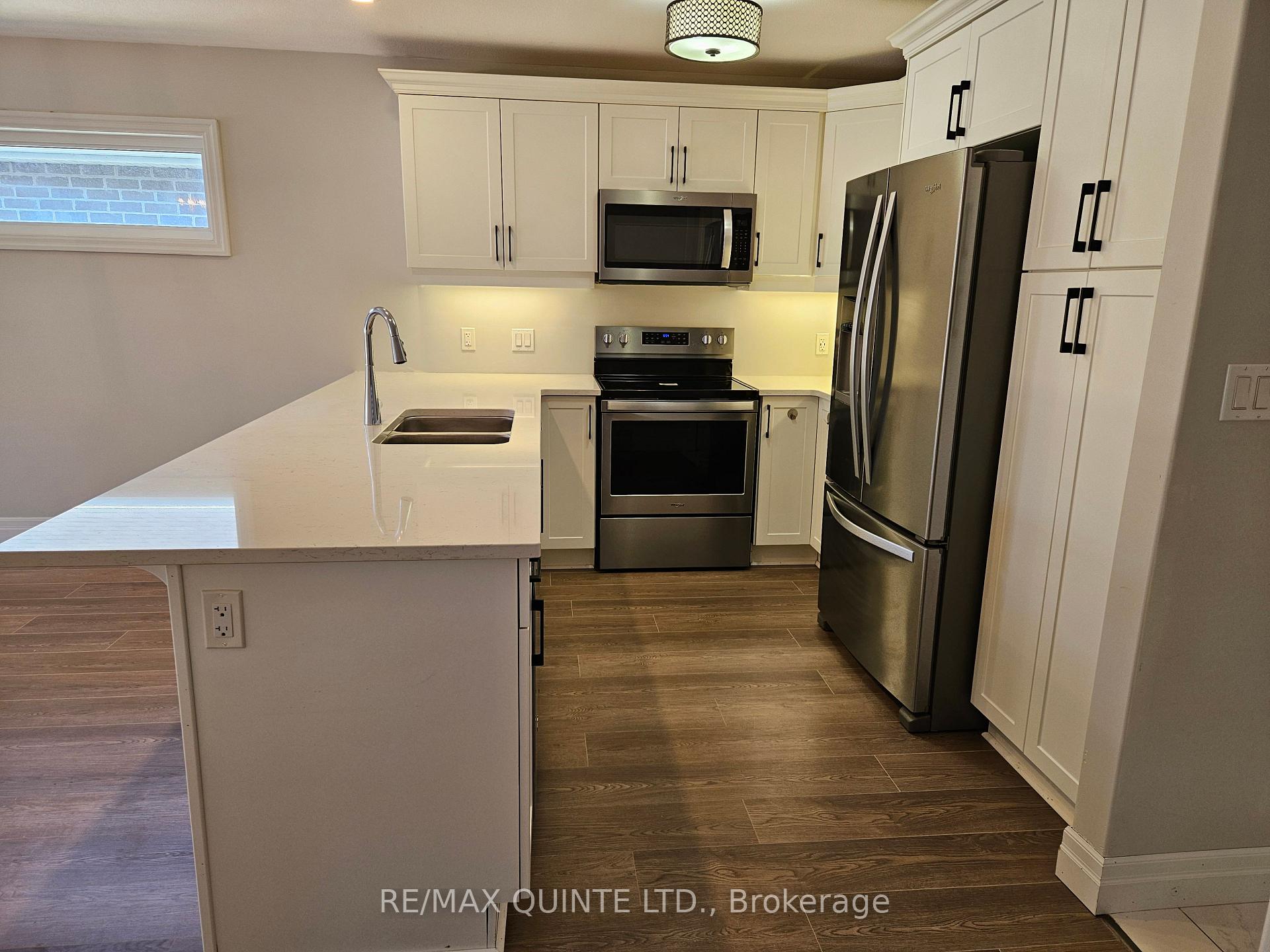 Photo 5 of 52 Mercedes Drive, Belleville, Belleville Ward — HOMEH