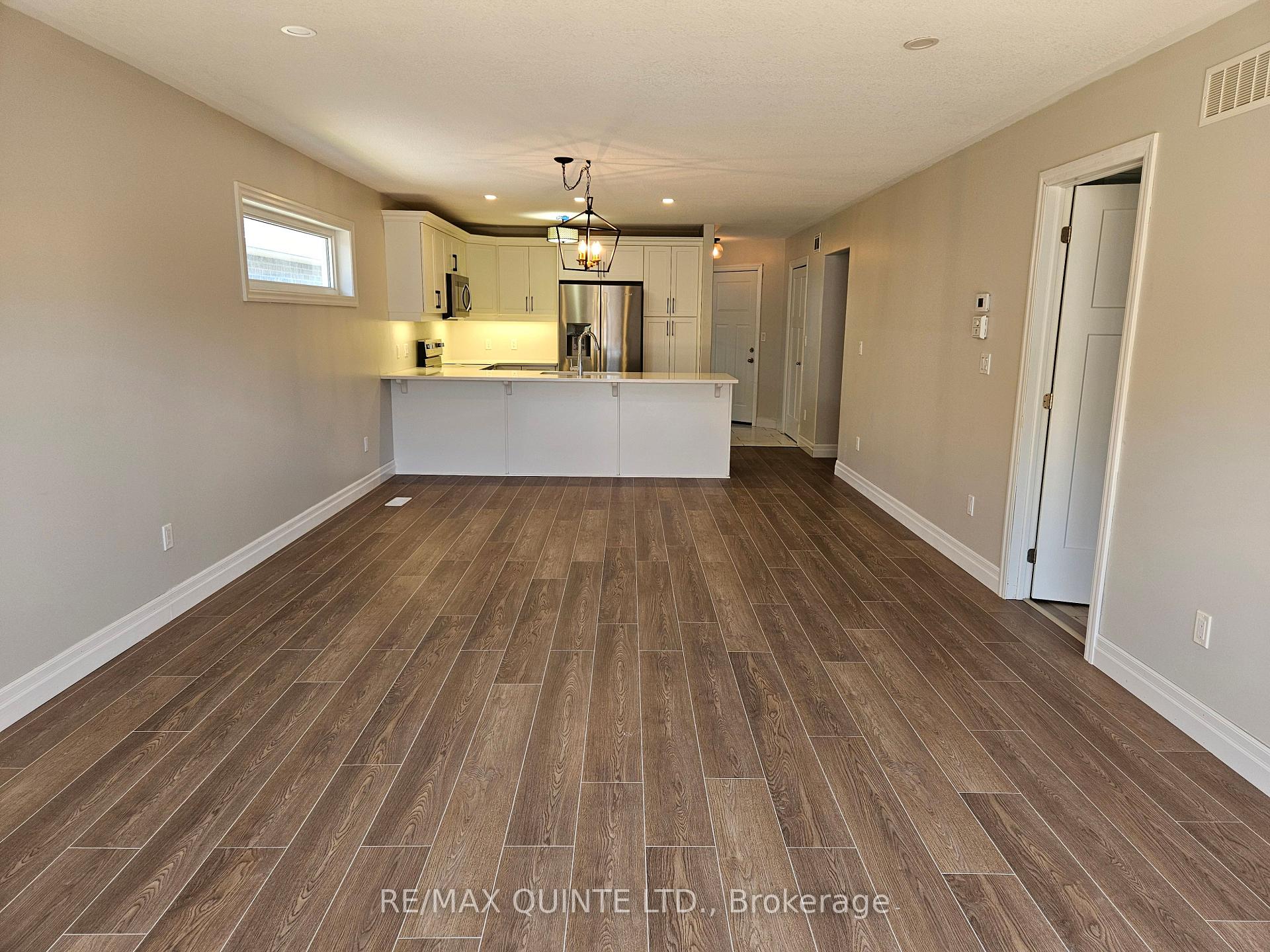 Photo 10 of 52 Mercedes Drive, Belleville, Belleville Ward — HOMEH