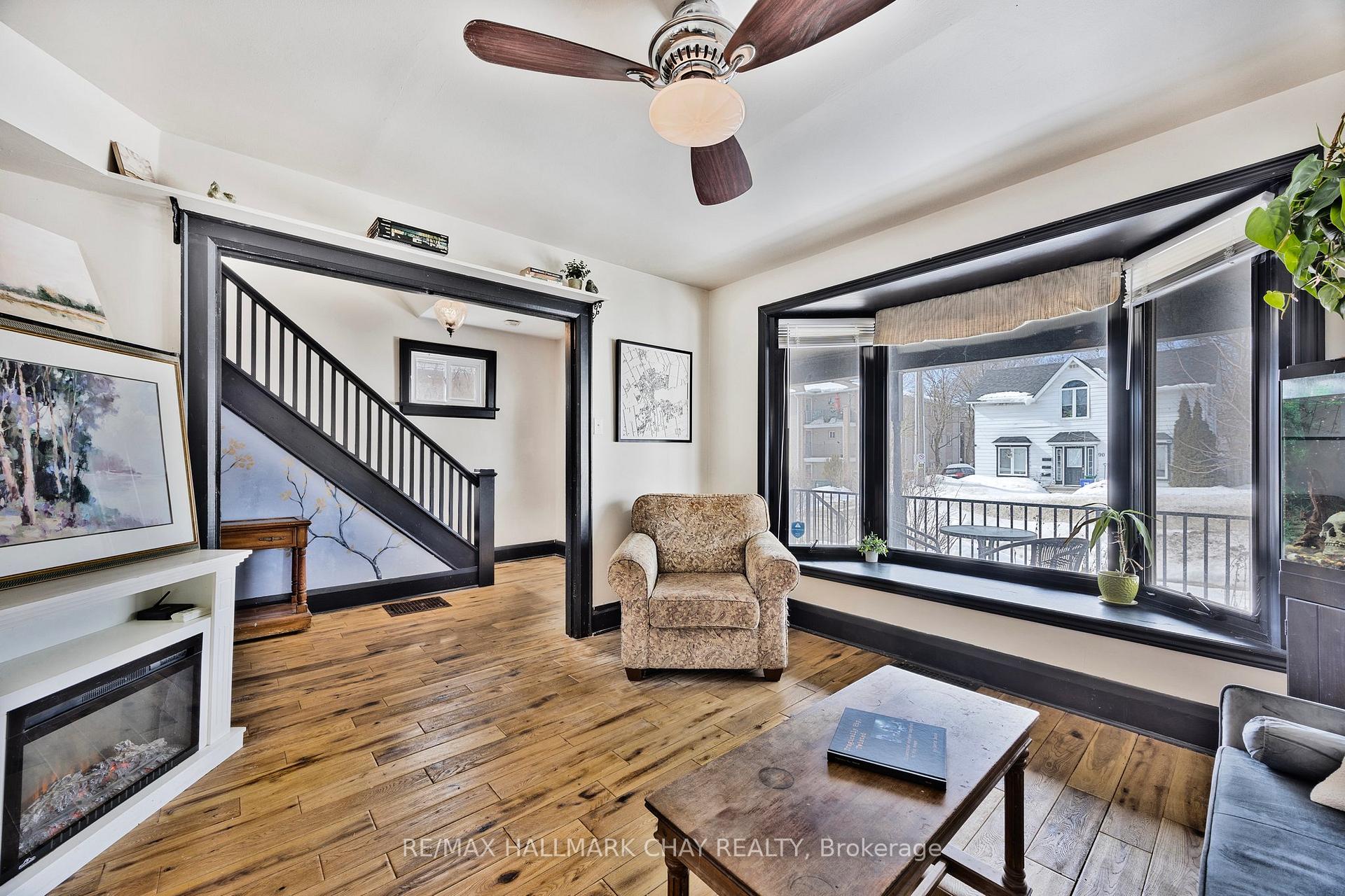 Photo 13 of 89 Sanford Street, Barrie, Lakeshore — HOMEH