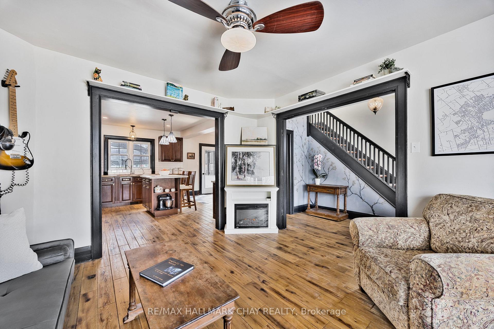 Photo 6 of 89 Sanford Street, Barrie, Lakeshore — HOMEH