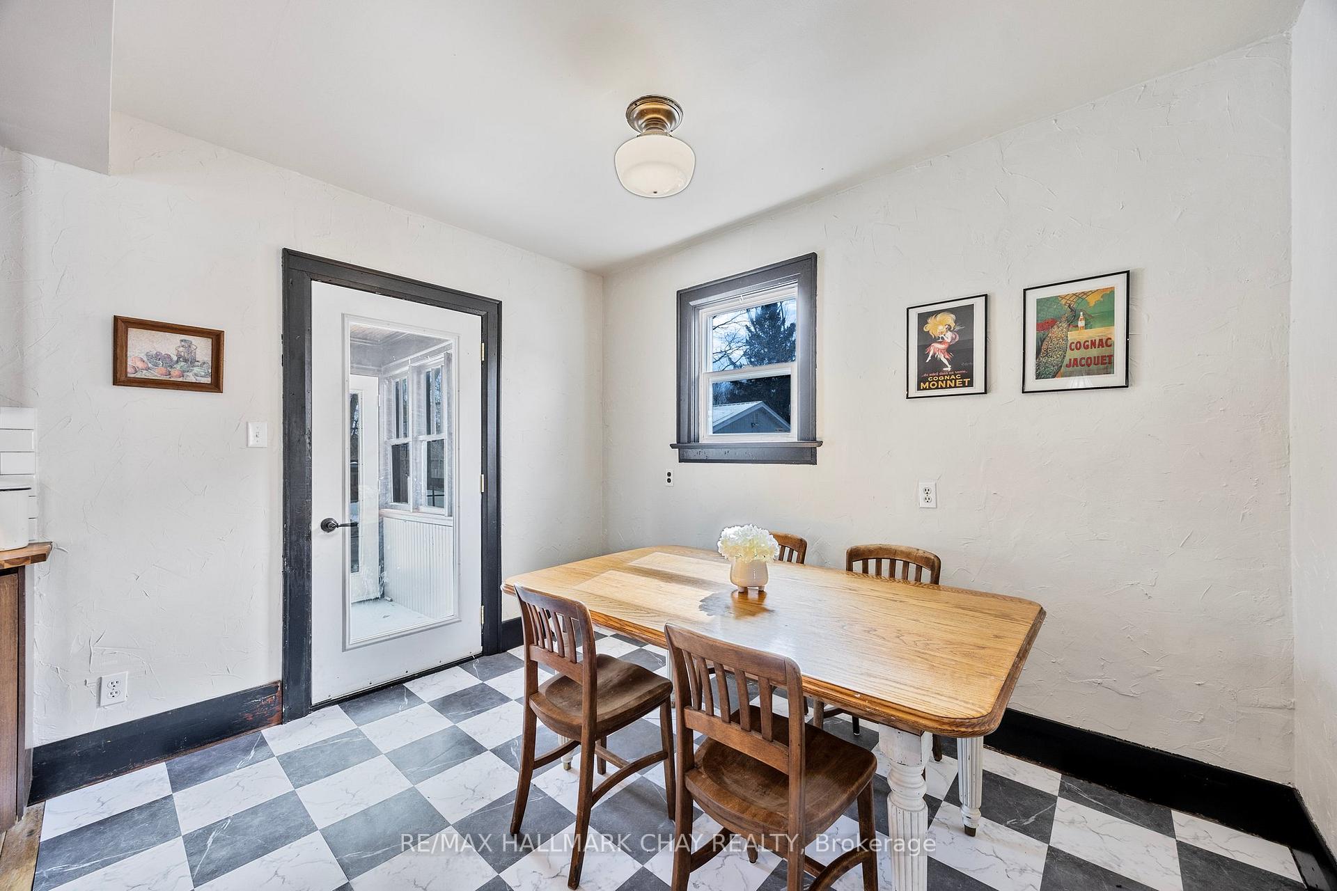 Photo 14 of 89 Sanford Street, Barrie, Lakeshore — HOMEH